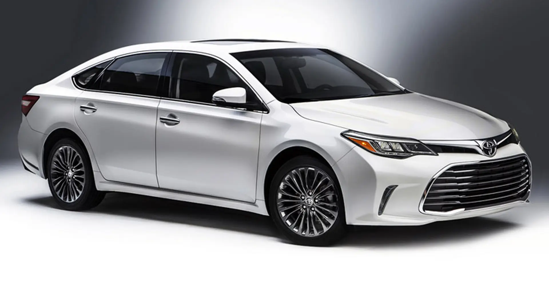 Hình ảnh Toyota Avalon 2016 mới gây ấn tượng mạnh