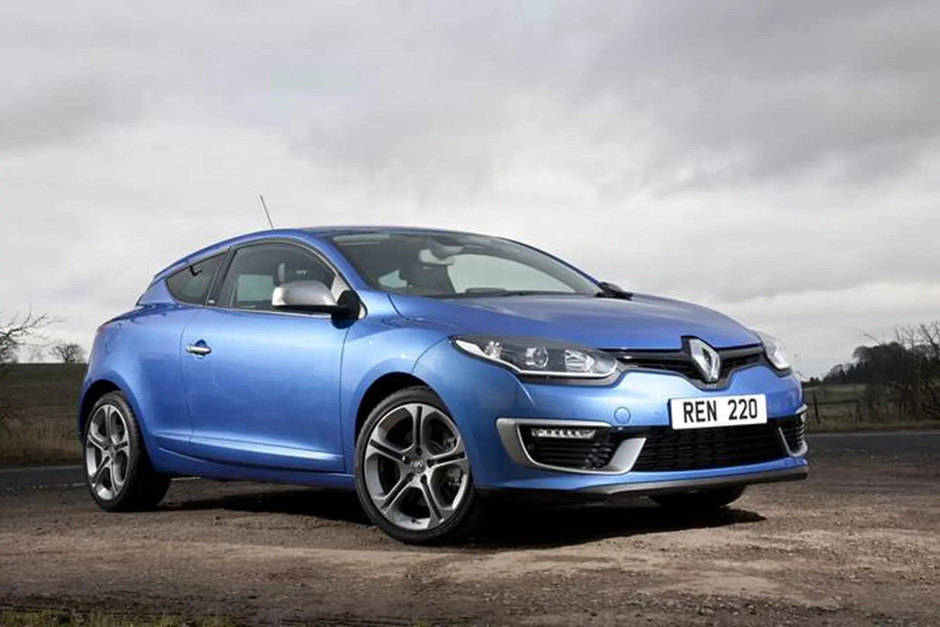Renault Megane sở hữu động cơ 217 mã lực tại Anh