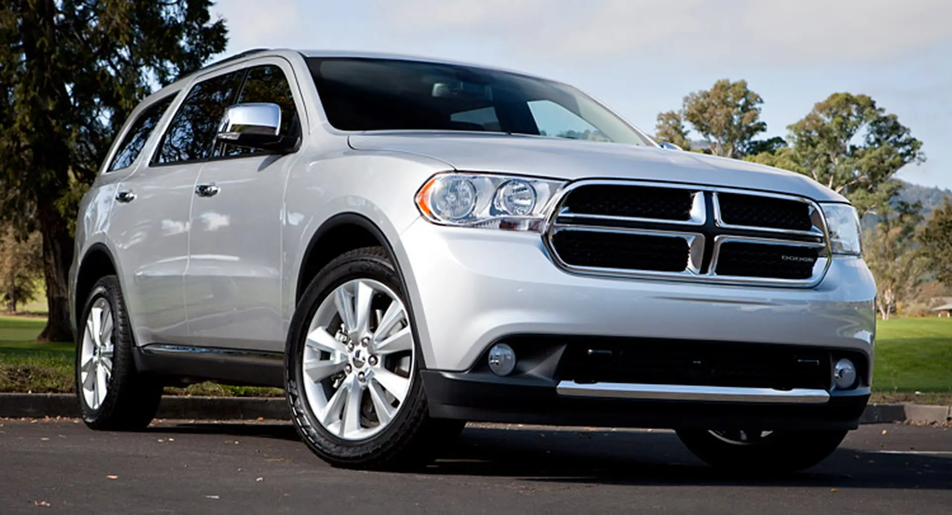 Jeep và Dodge thu hồi gần nửa triệu xe SUV để cải thiện chất lượng