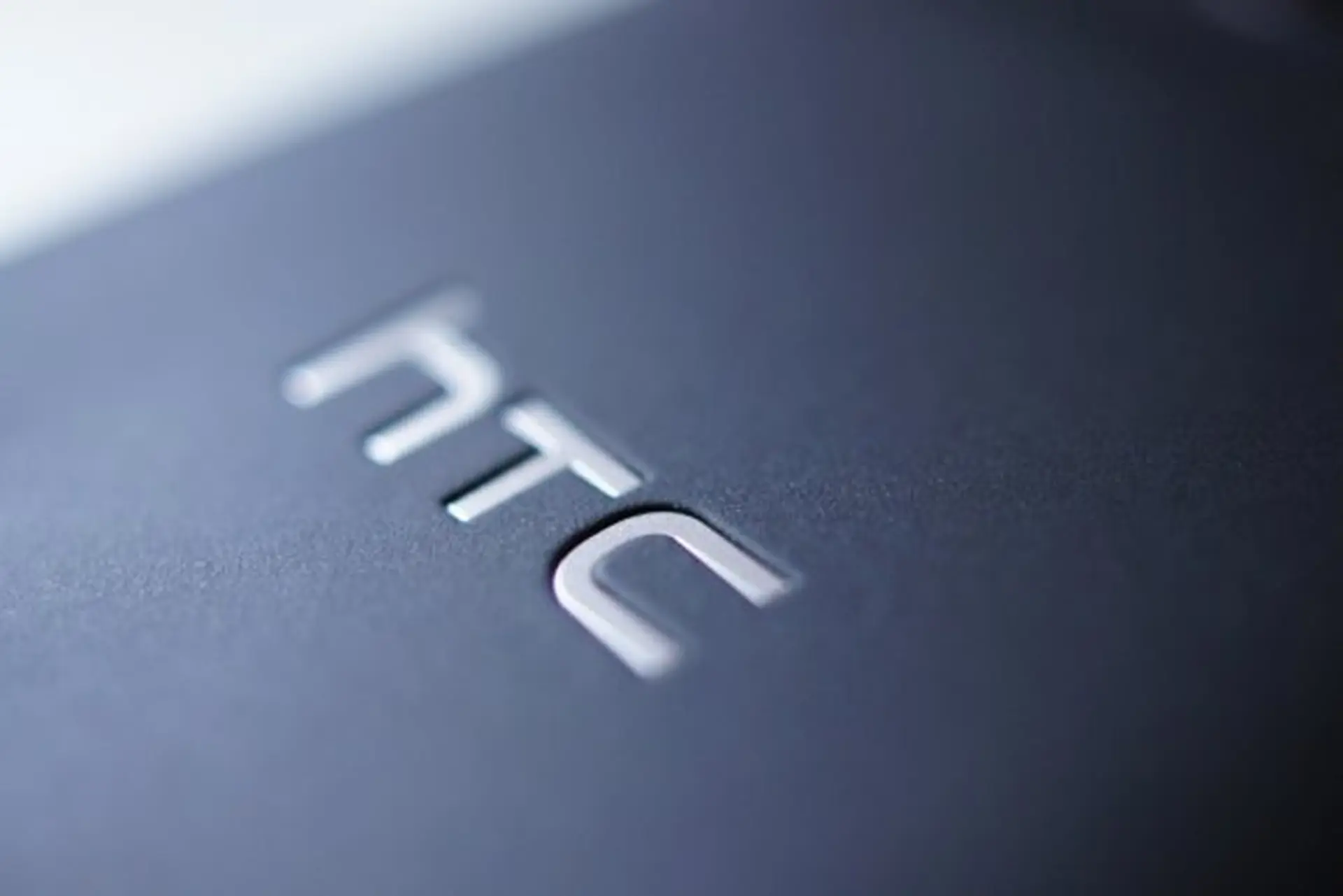 HTC đạt lợi nhuận thấp trong quý 4 năm 2014