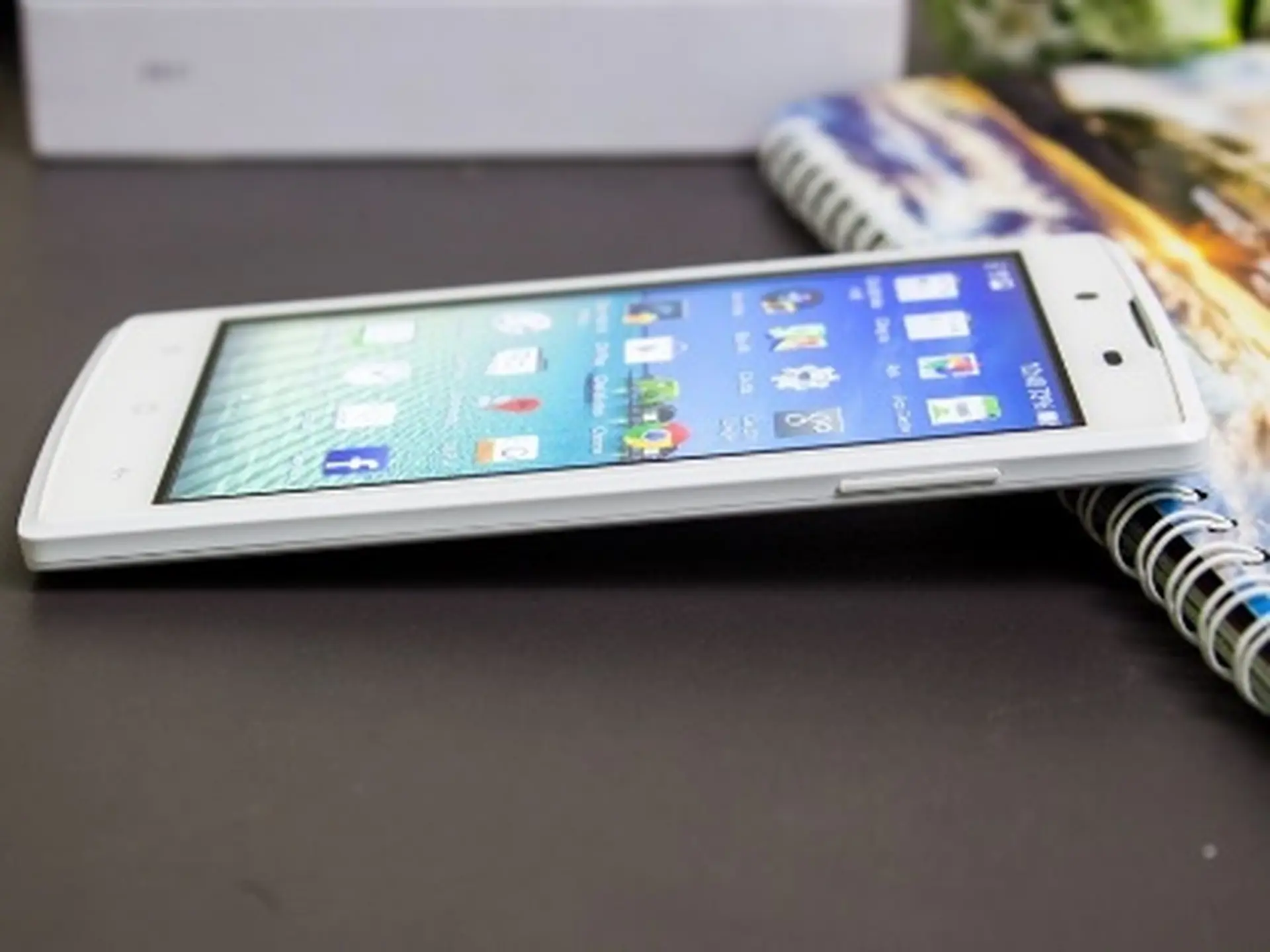 Tìm hiểu về hiệu năng, camera và thời gian sử dụng của Oppo Neo 3