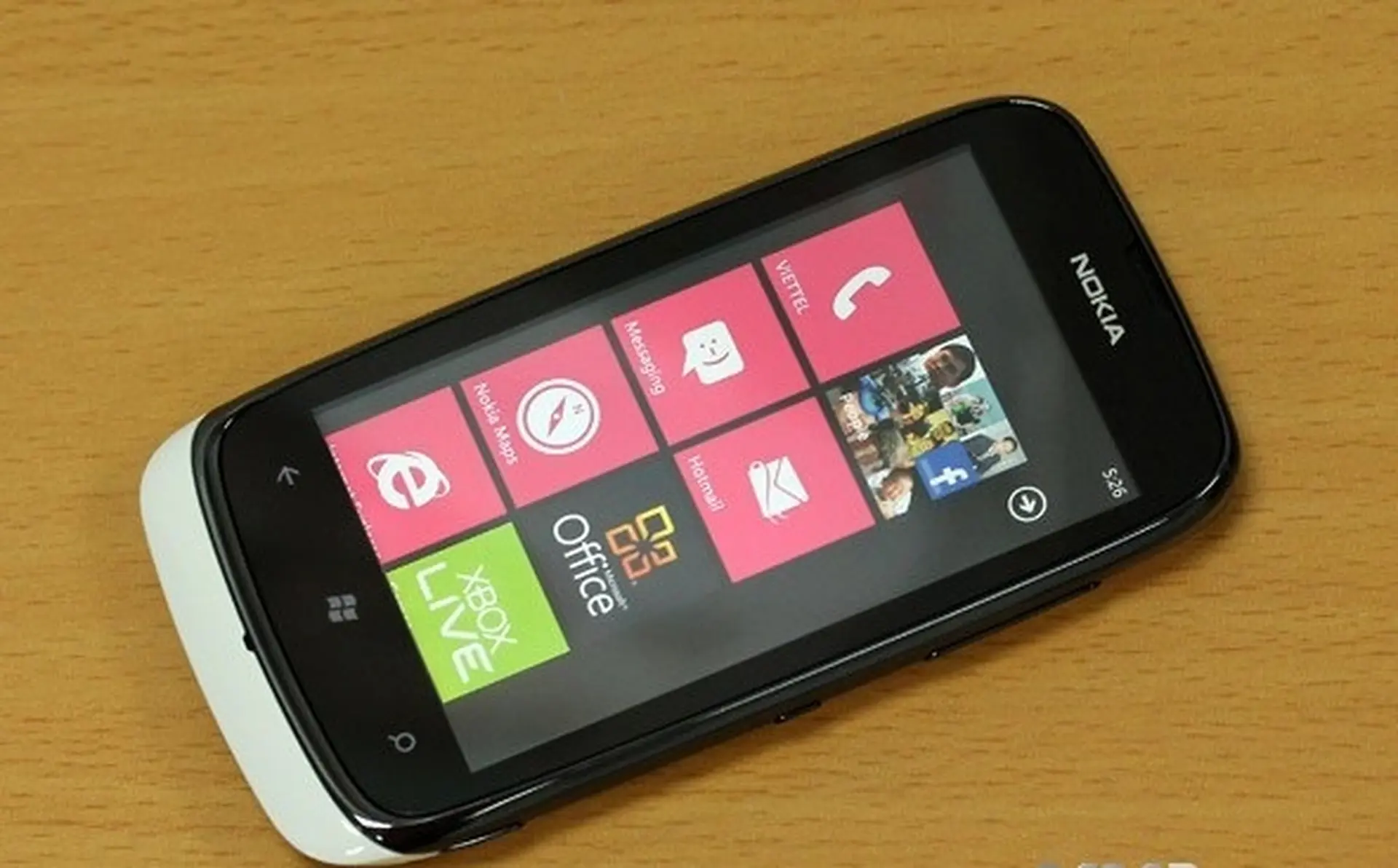 Nokia Lumia 610 smartphone với mức giá rẻ