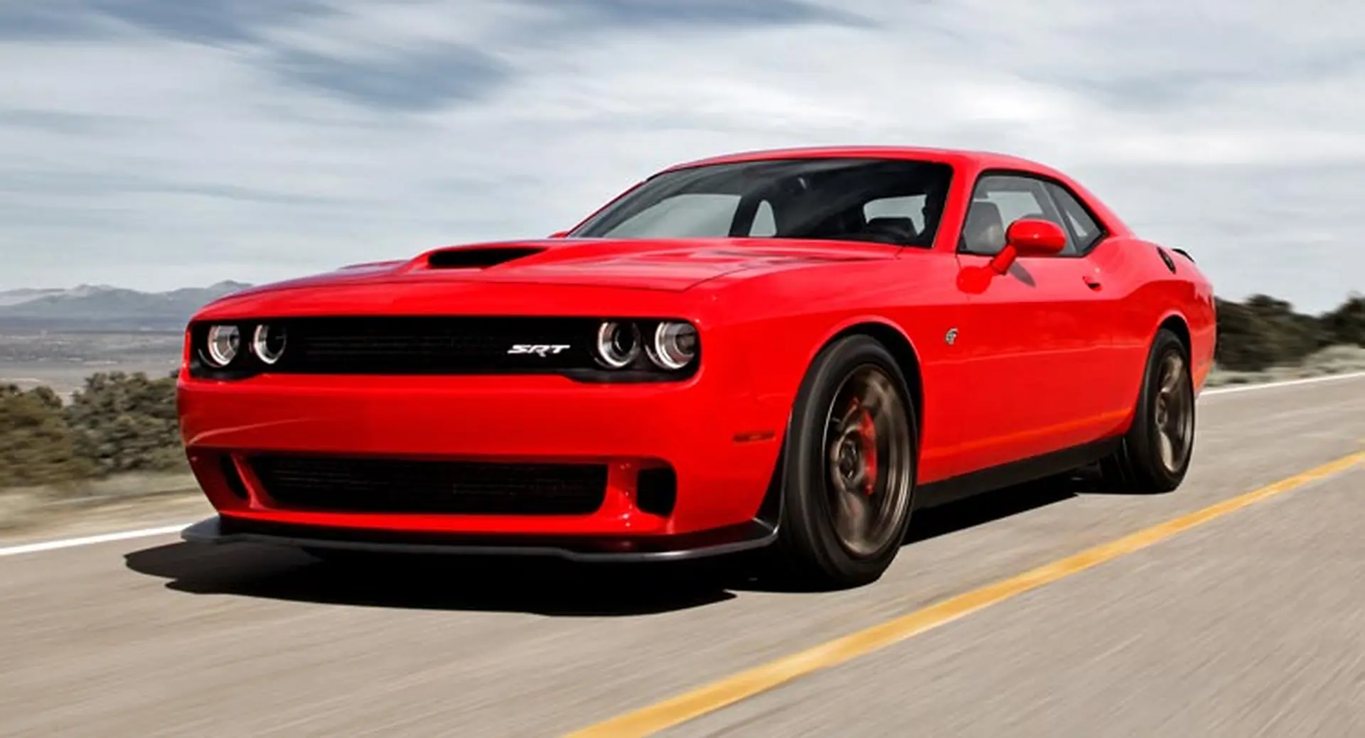Dodge ngừng nhận các đơn đặt hàng Charger SRT Hellcat