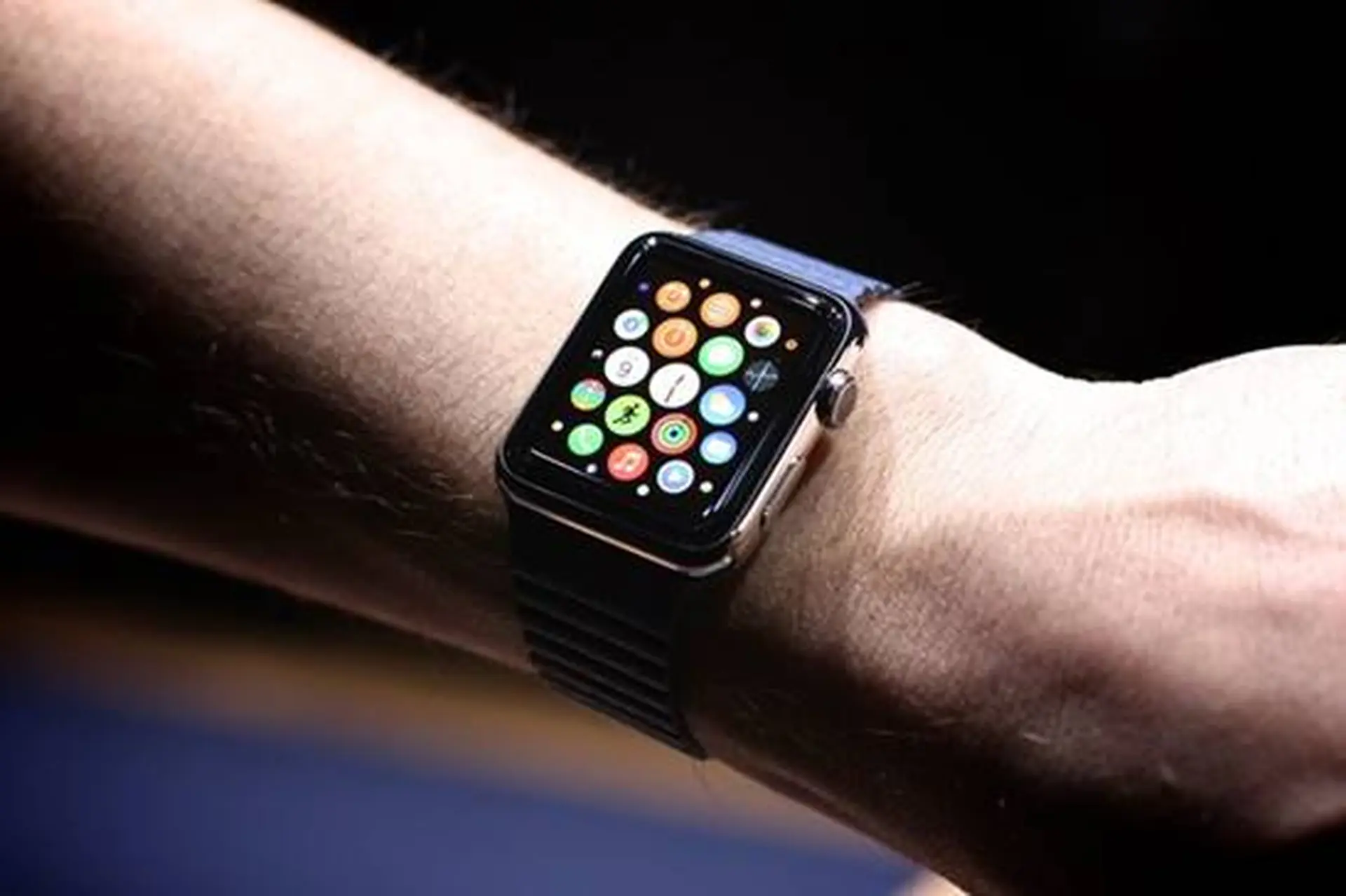 Khách hàng sẽ được dùng thử Apple Watch trong vòng 15 phút
