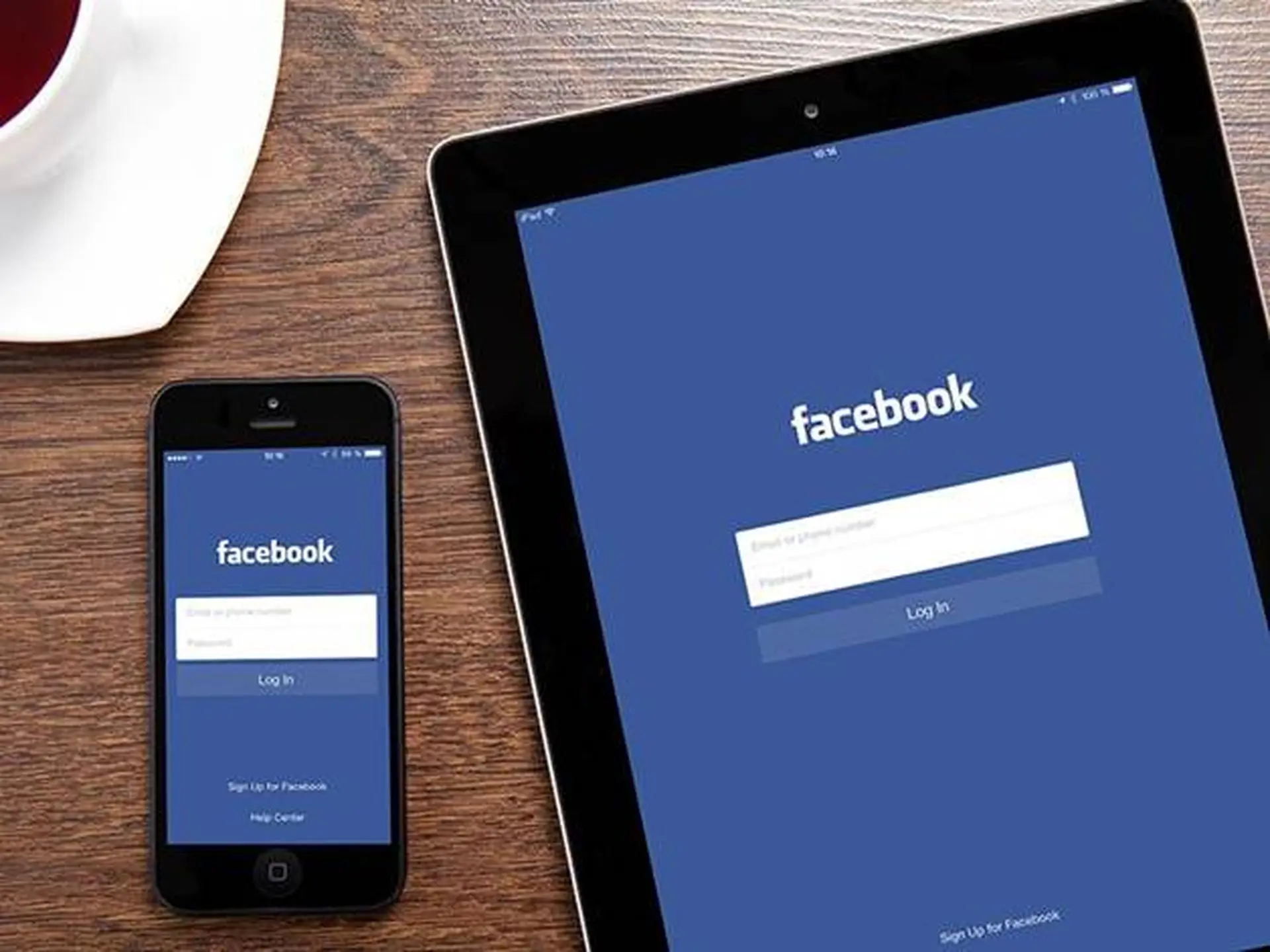 Quy định mới của Facebook cấm những hình ảnh và lời nói nhạy cảm