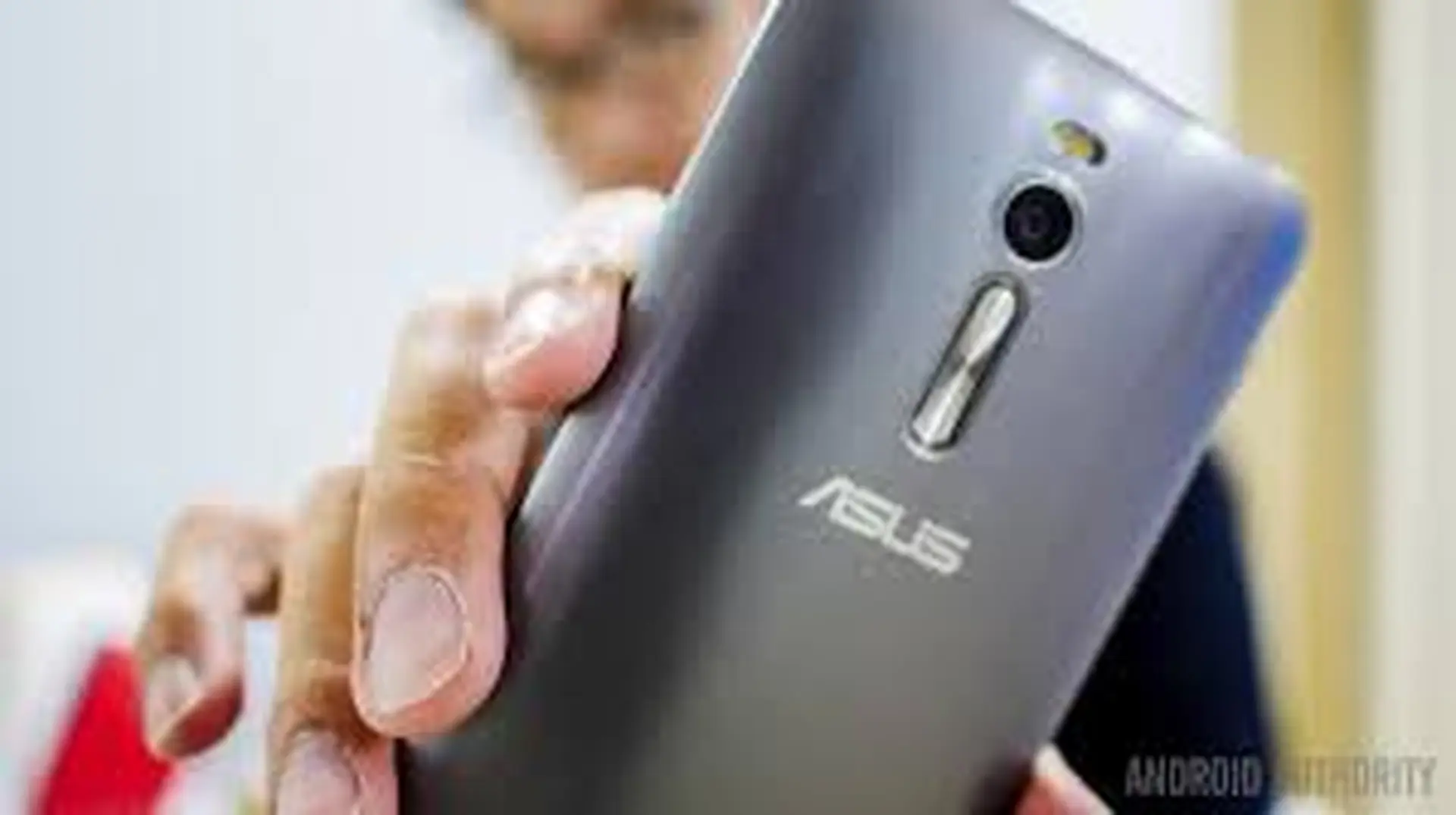 Người dùng Việt Nam vẫn ước được mua Zenfone 2 với giá rẻ