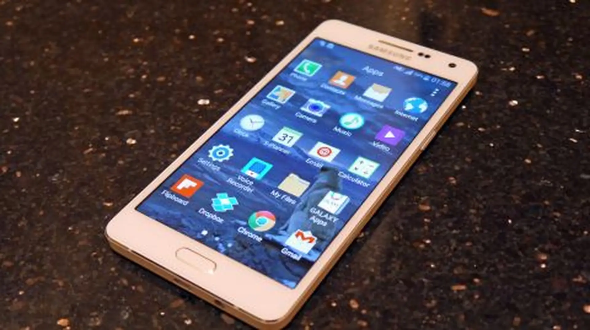 Ngập tràn cảm xúc với Samsung Galaxy A5