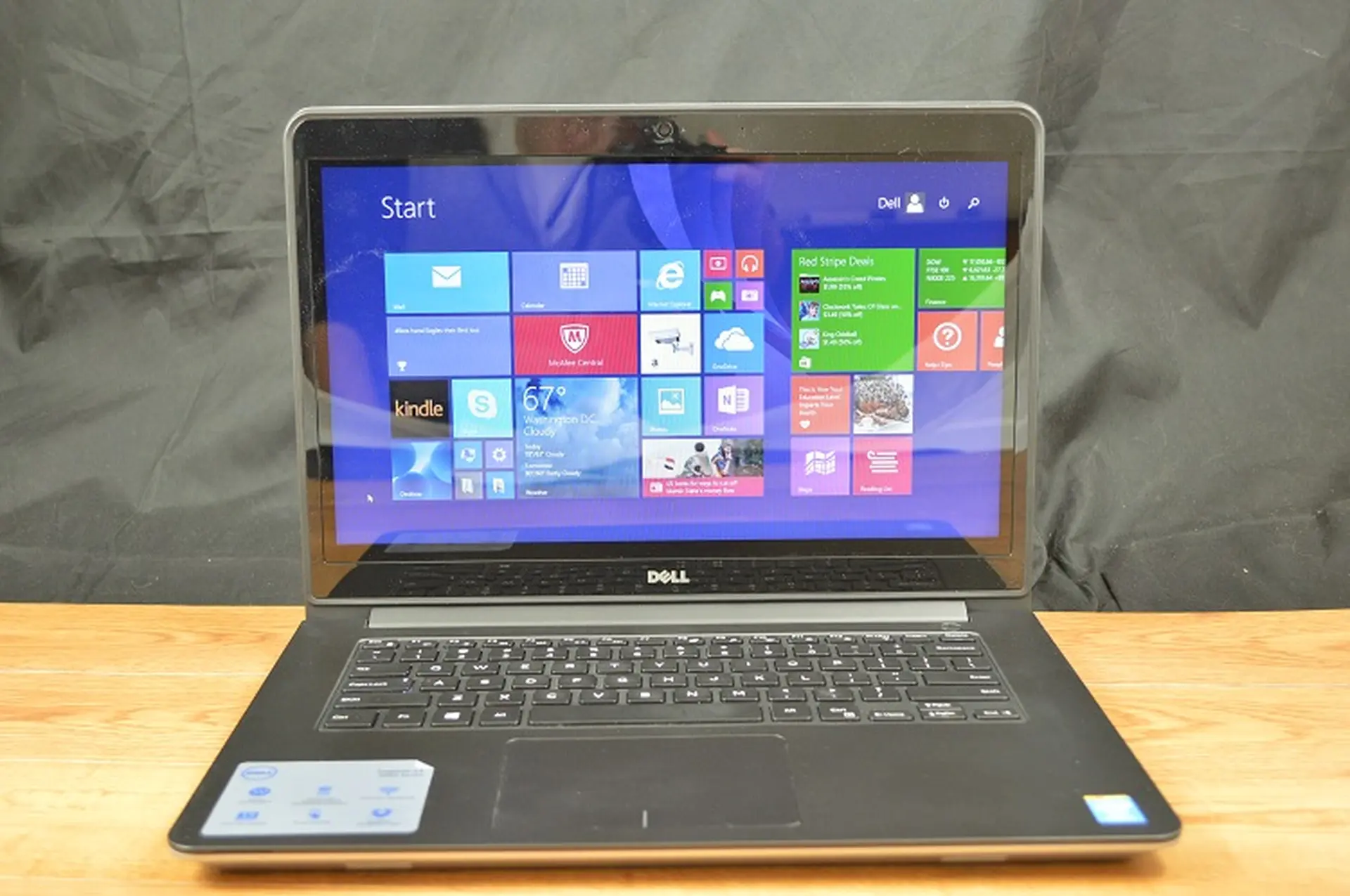 Dell Inspiron 14-5447 mỏng nhẹ nhưng đầy sức mạnh