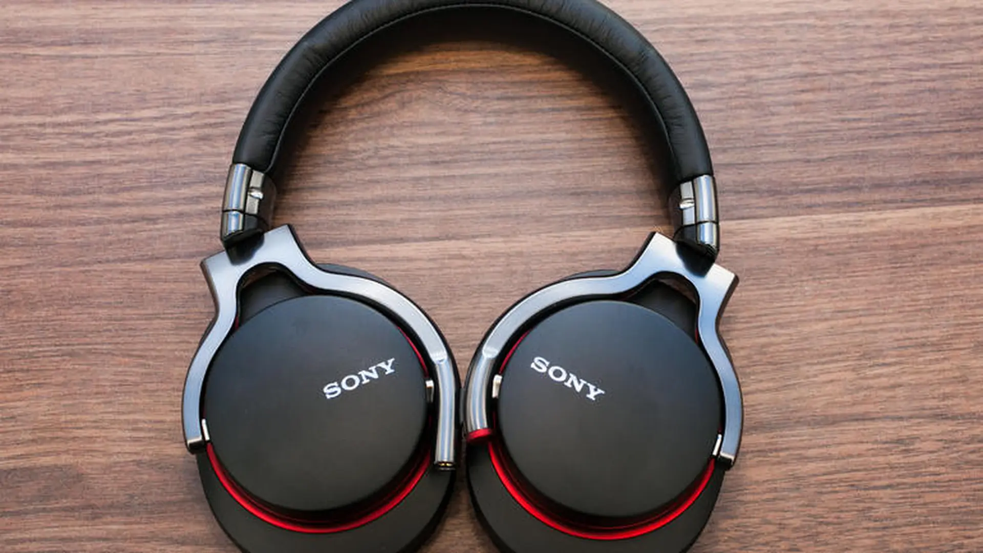 Đánh giá tai nghe Sony MDR-1R
