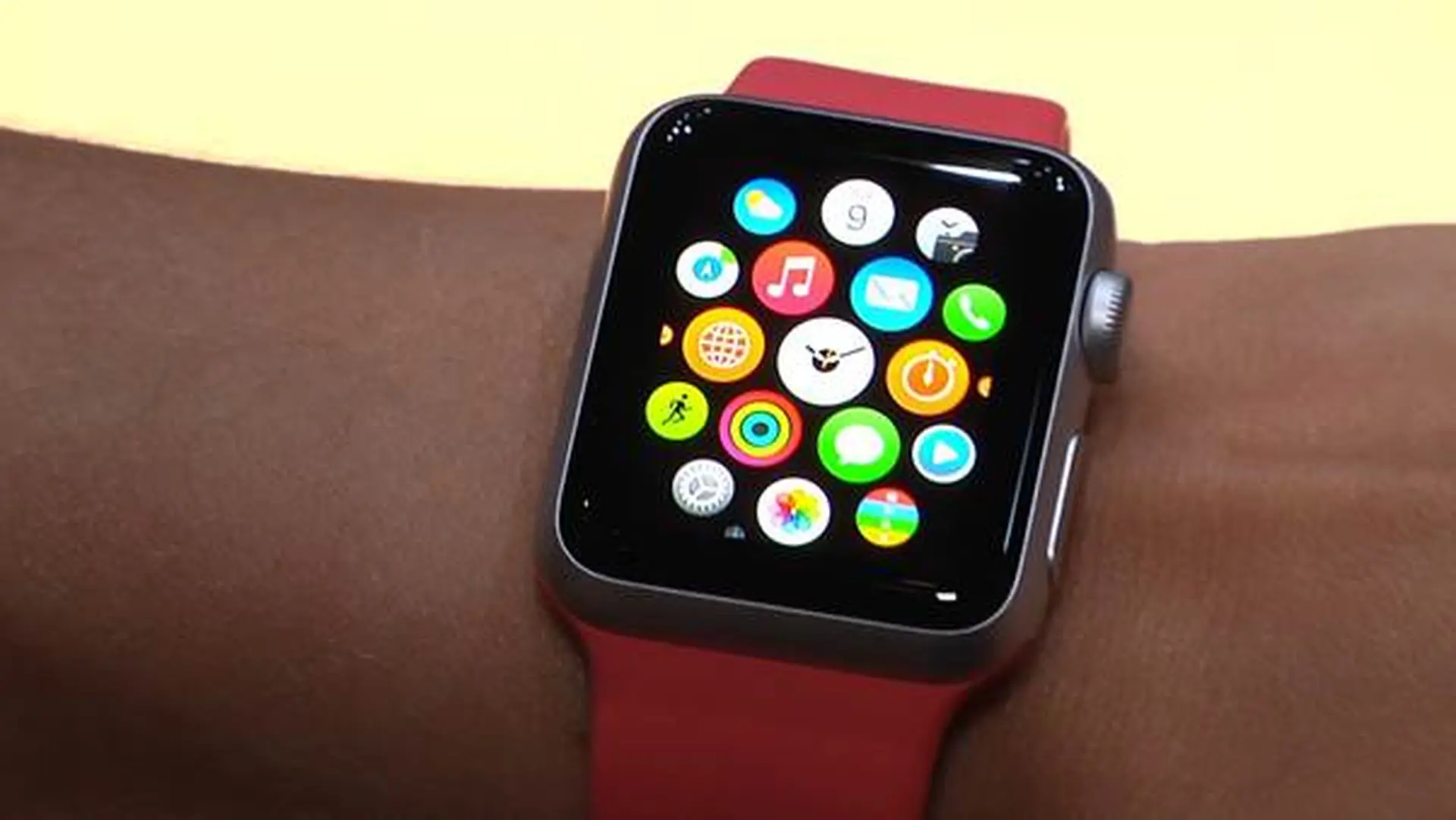 Rò rỉ chiến dịch bán hàng đặc biệt của Apple Watch