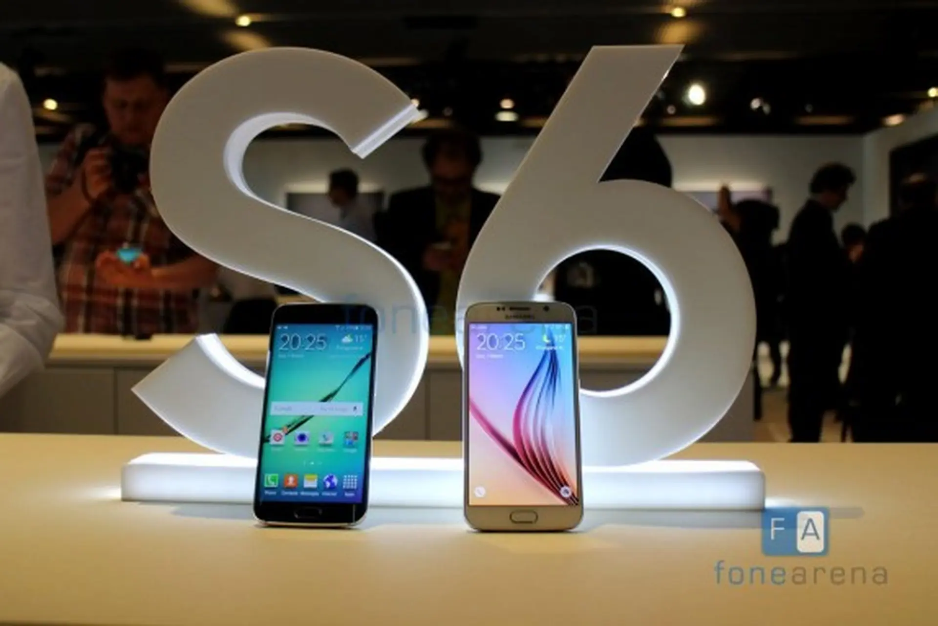 Samsung Galaxy S6: Khi siêu phẩm được ra mắt