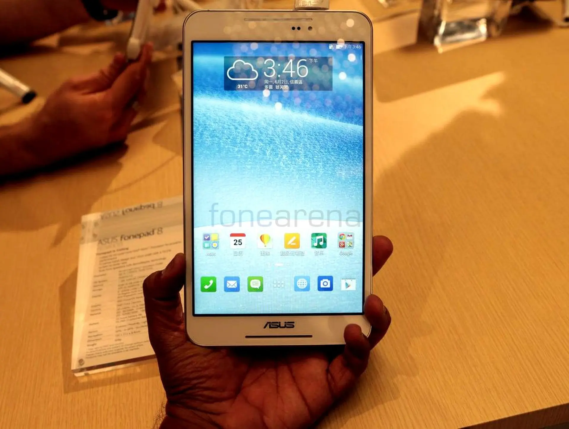  Hiệu năng xử lý và khả năng chụp hình trên Asus Fonepad 8