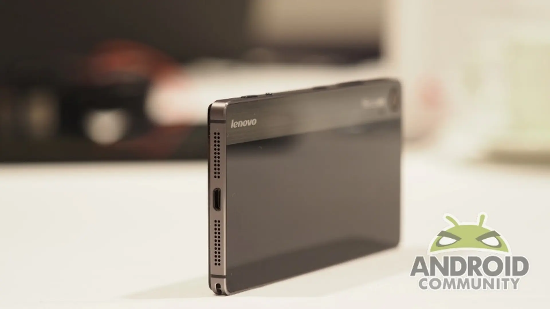 Đánh giá nhanh Lenovo Vibe Shot: Chiếc “máy ảnh” khủng của Lenovo