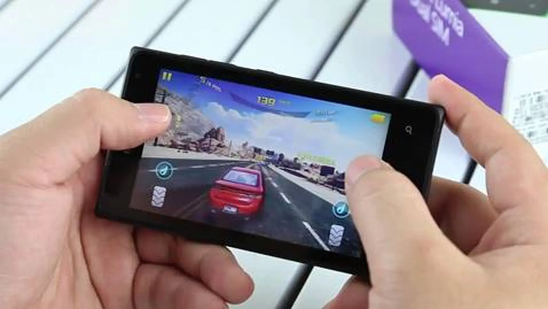 So sánh Nokia Lumia 530 và Microsoft Lumia 435: Về hiệu năng, camera, thời lượng pin và giá bán