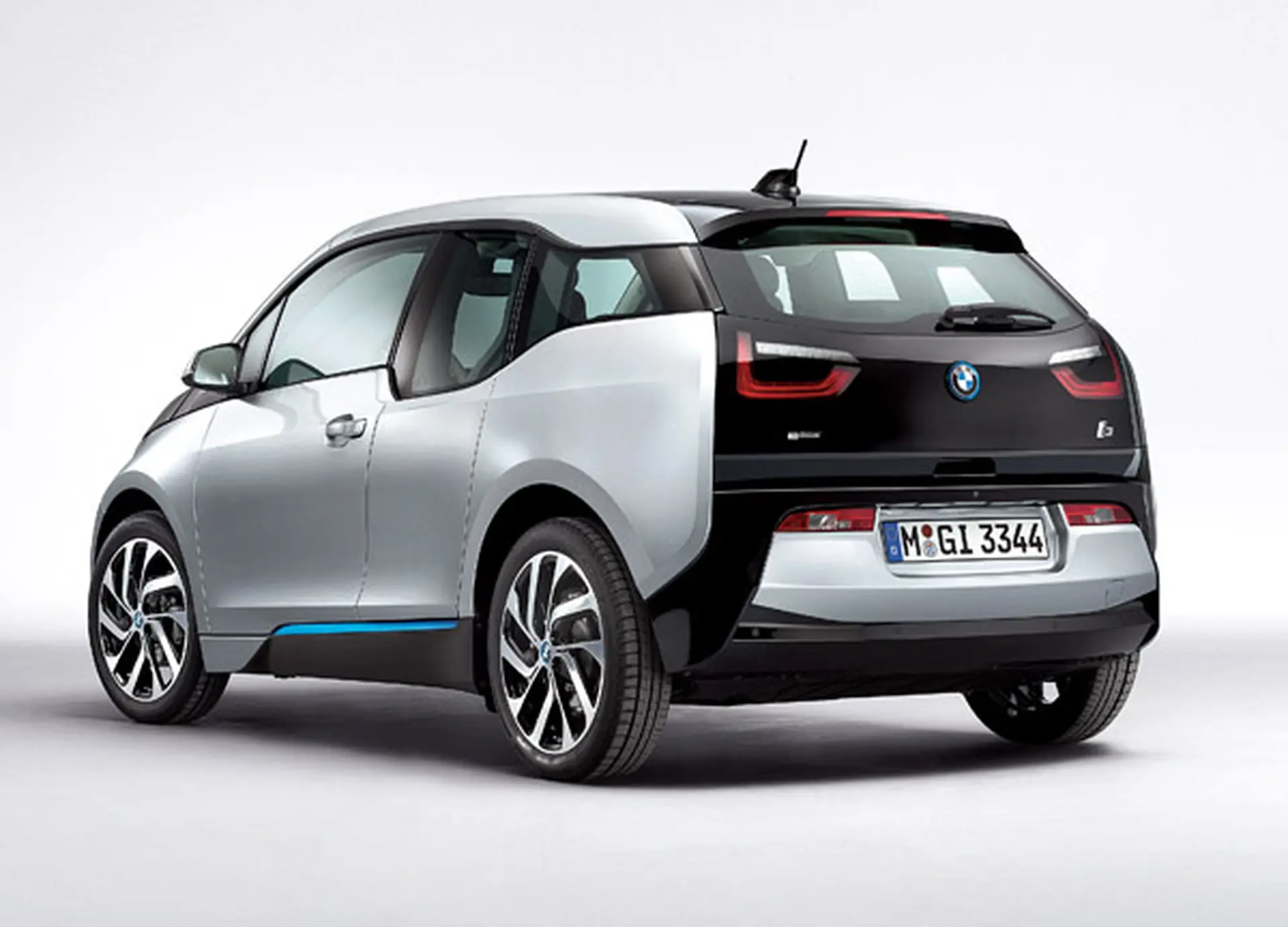 BMW bác bỏ thông tin hợp tác với Apple để sản xuất xe thông minh