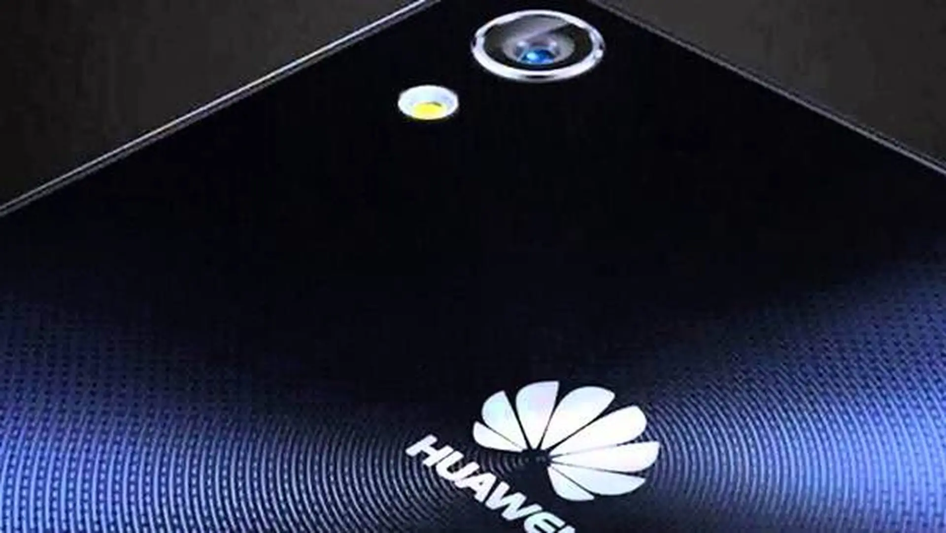 Rò rỉ hình ảnh Huawei P8 siêu mỏng, thông tin phiên bản P8 Max 6.8 inch