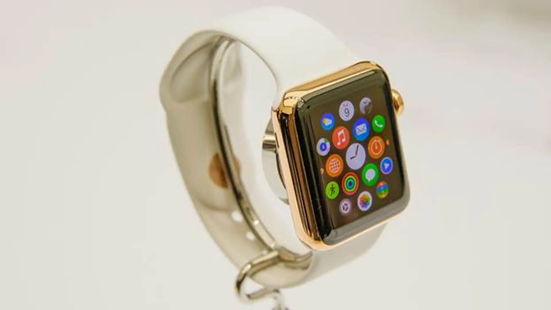 Bỏ 200 triệu mua Apple Watch Edition có phải là điên rồ? 