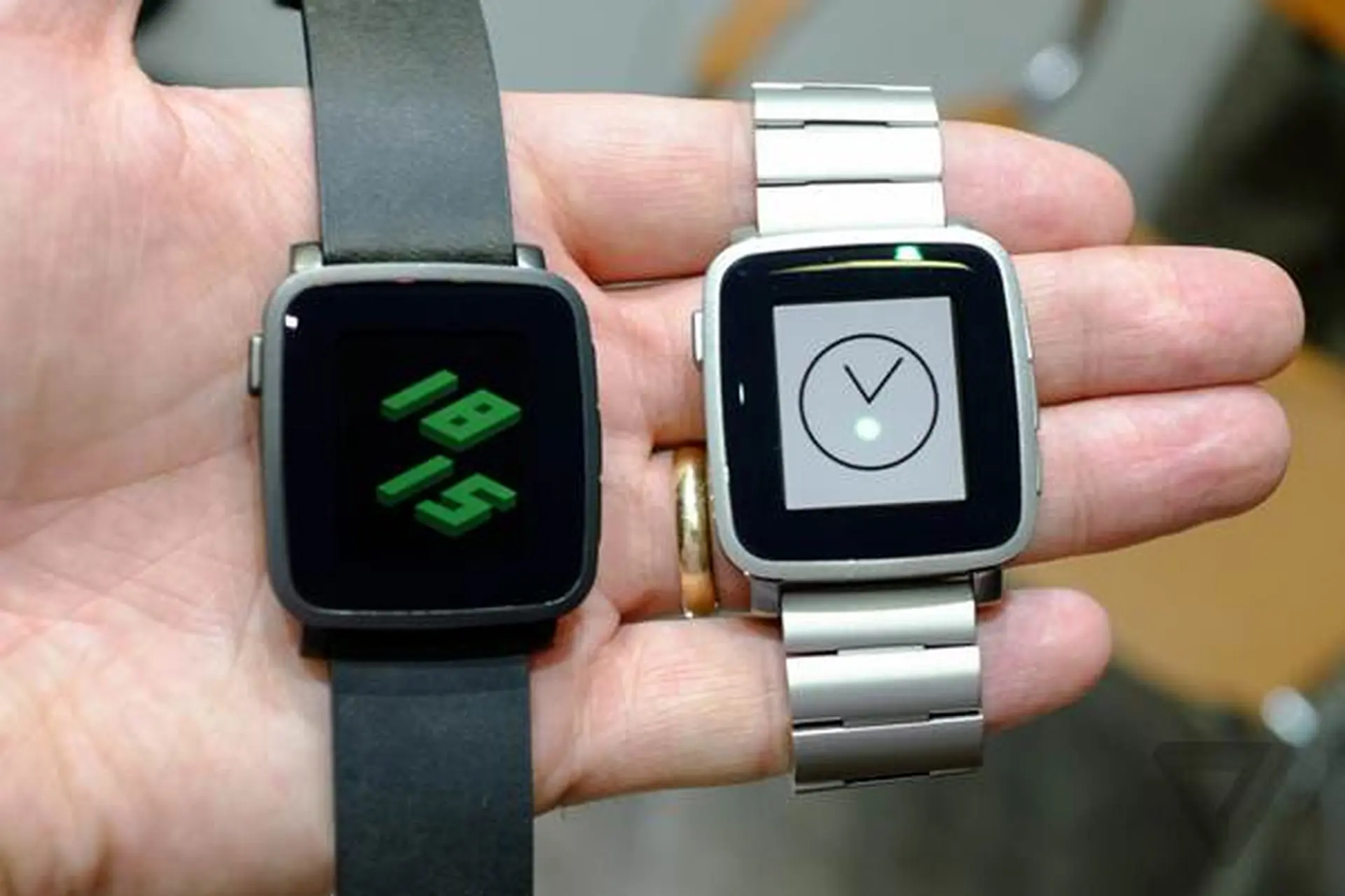 Apple Watch, Android Wear, Pebble: “So găng” (Phần 2)