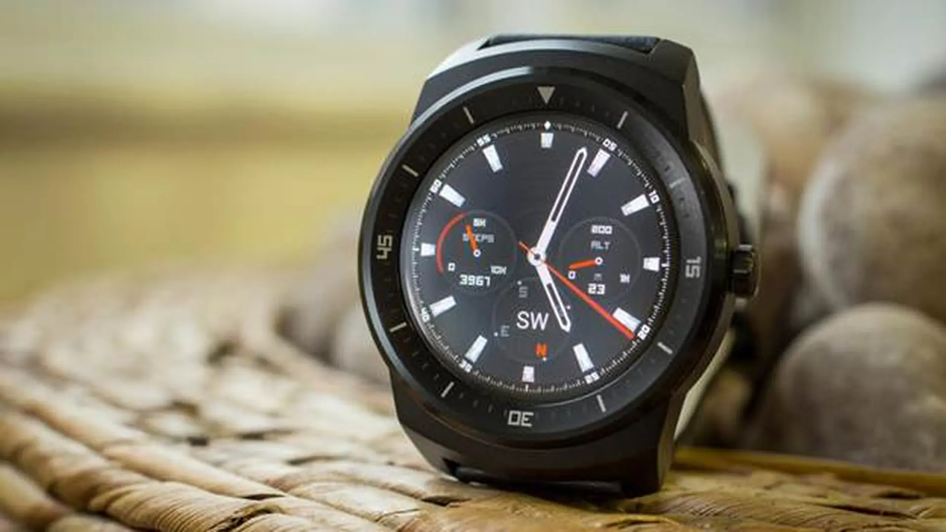 Apple Watch & LG G Watch R: Đâu là sự lựa chọn hoàn hảo?