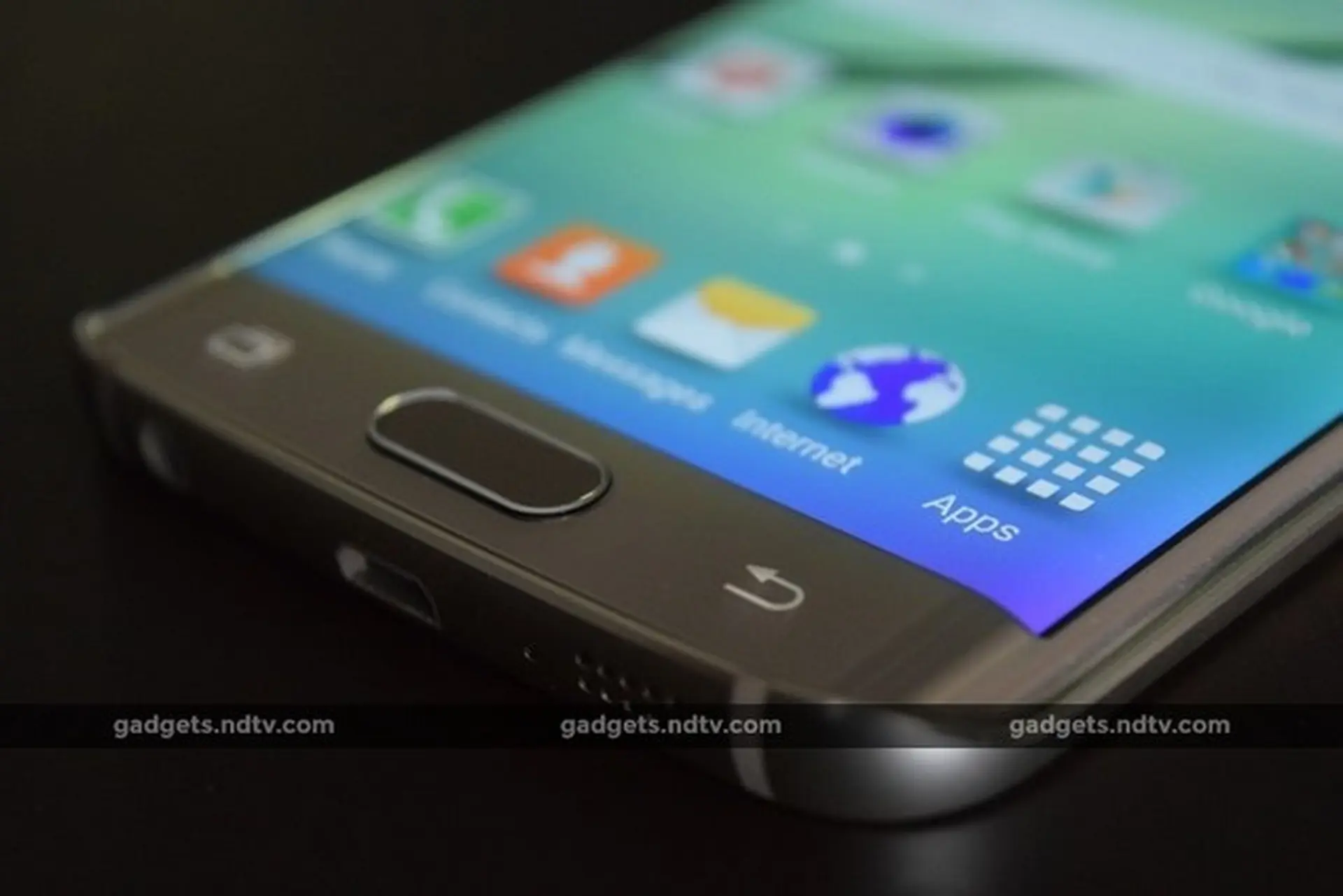 Samsung Galaxy S6 mạnh mẽ trong hiệu suất hoạt động