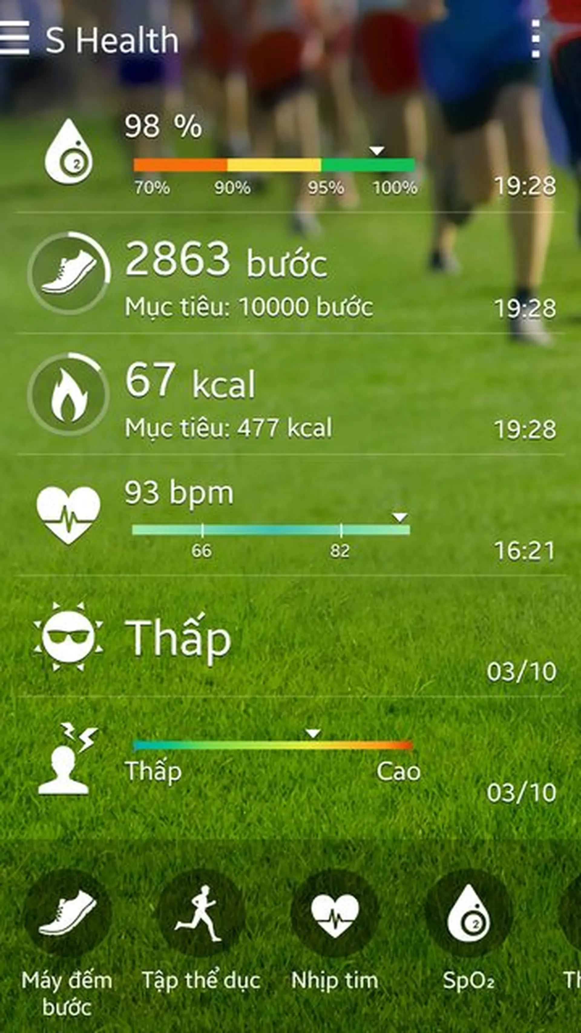 Ứng dụng S Health được cài đặt sẵn trên Galaxy S6