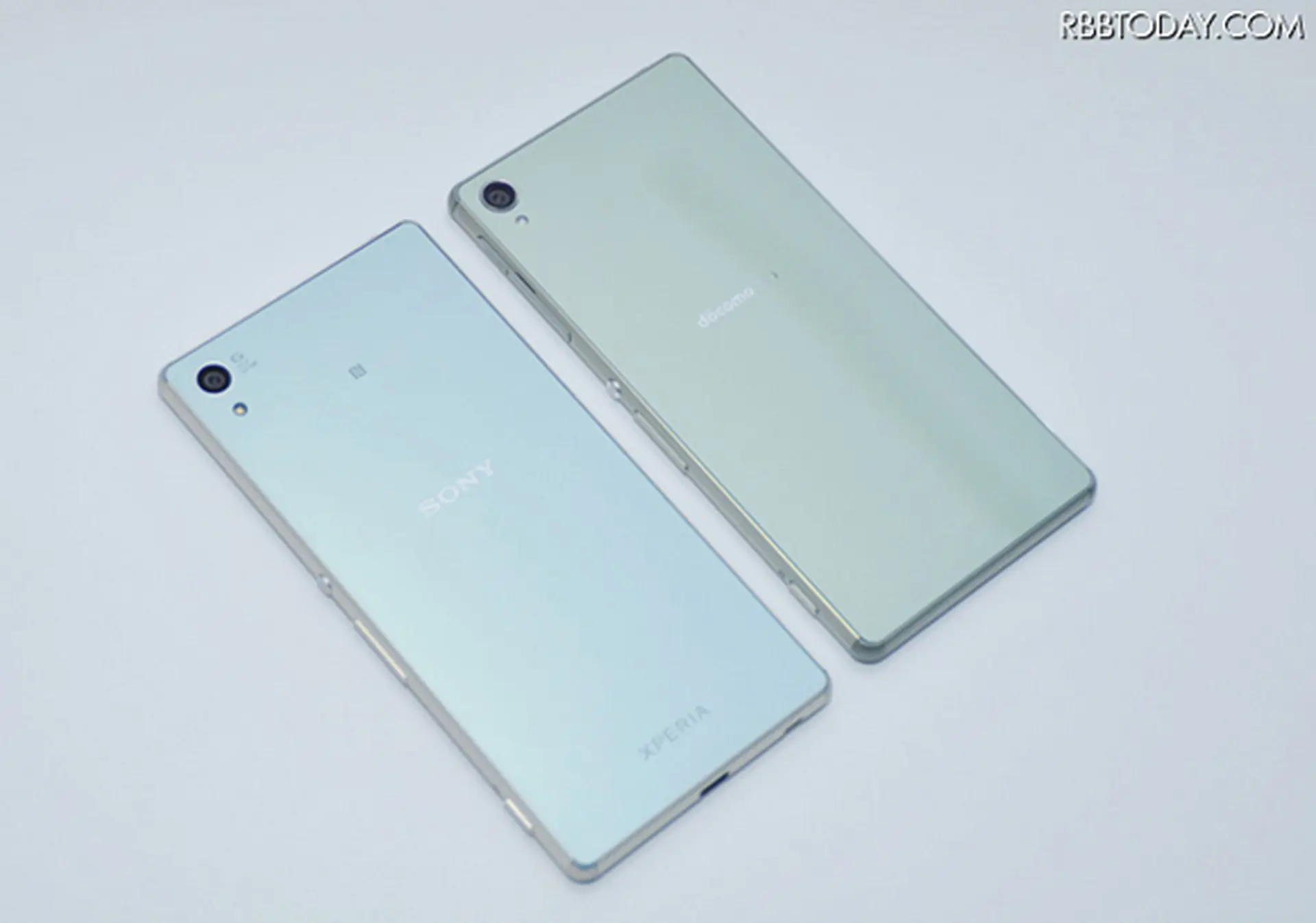 Sony Xperia Z4 vs Xperia Z3: Khác biệt từng centimet