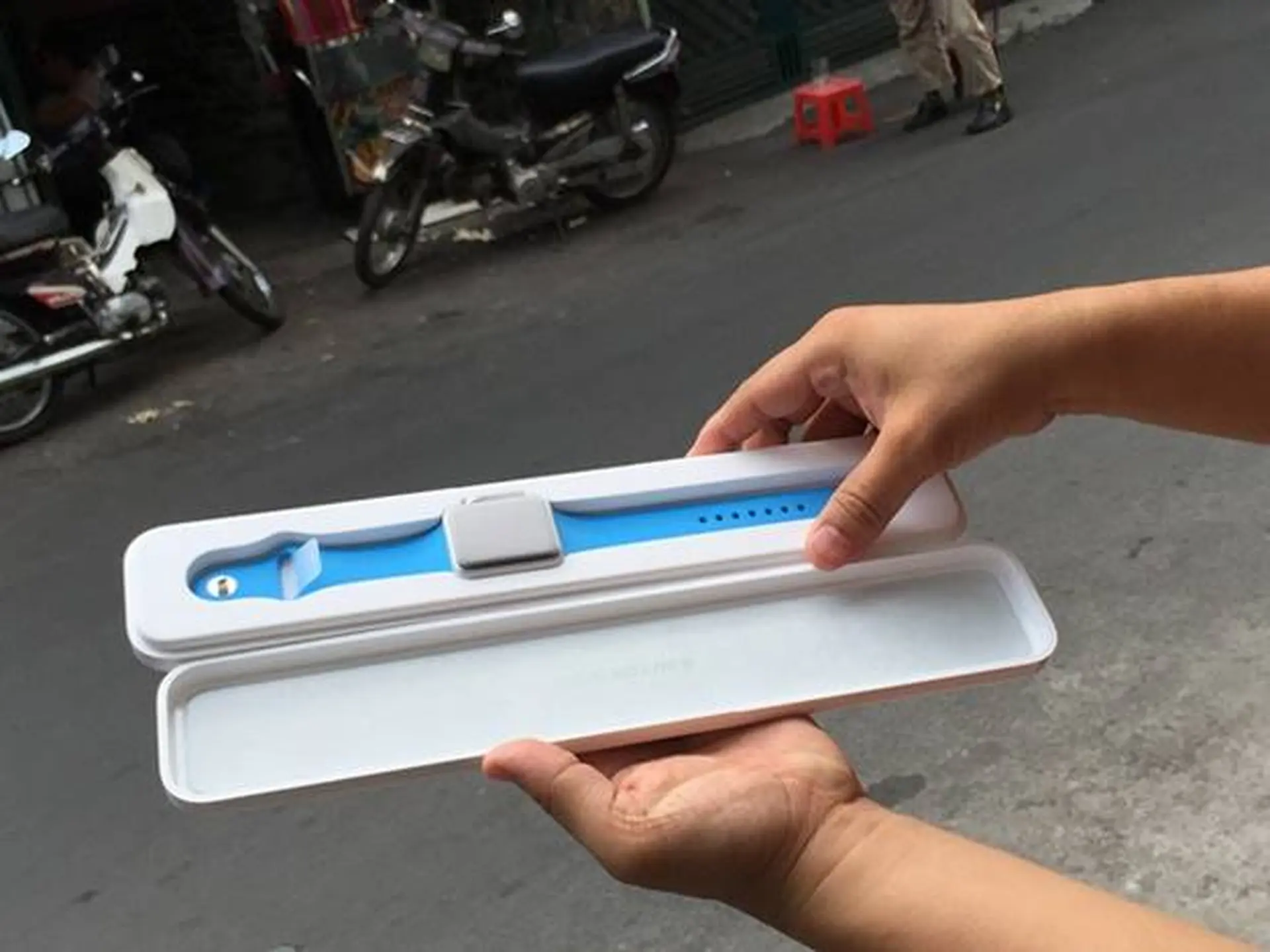 Đồng hồ Apple món quà độc đáo cho người yêu công nghệ