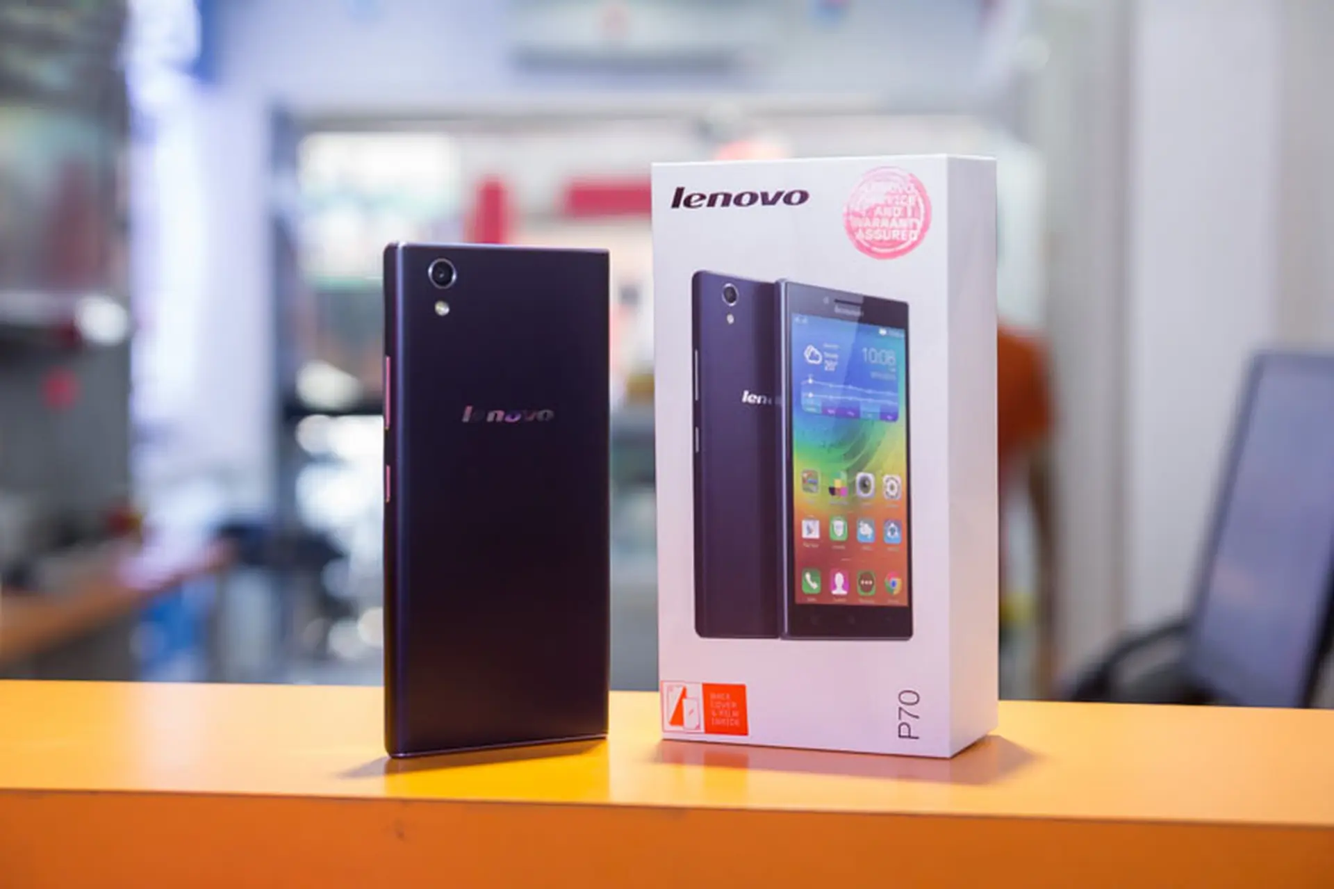 Cấu hình cao và pin khủng là 2 điểm nhấn chính kiến người dùng nên chọn Lenovo P70