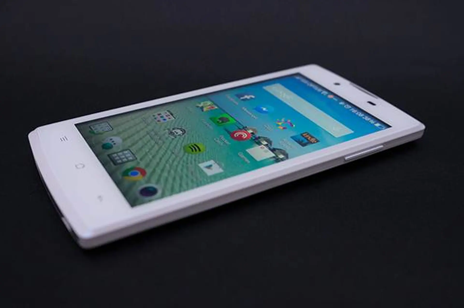Những điều cần biết về smartphone giá rẻ Oppo Neo 5