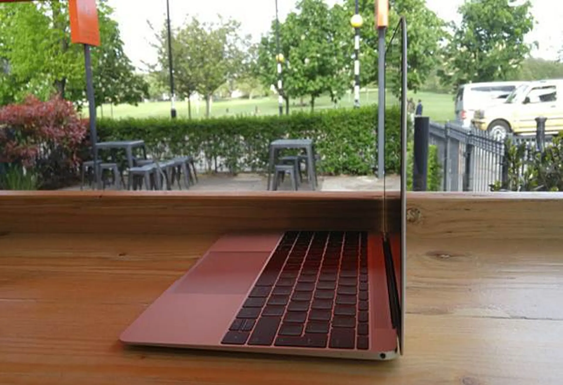 Toàn cảnh MacBook Retina 12 inch của Apple – Phần 2