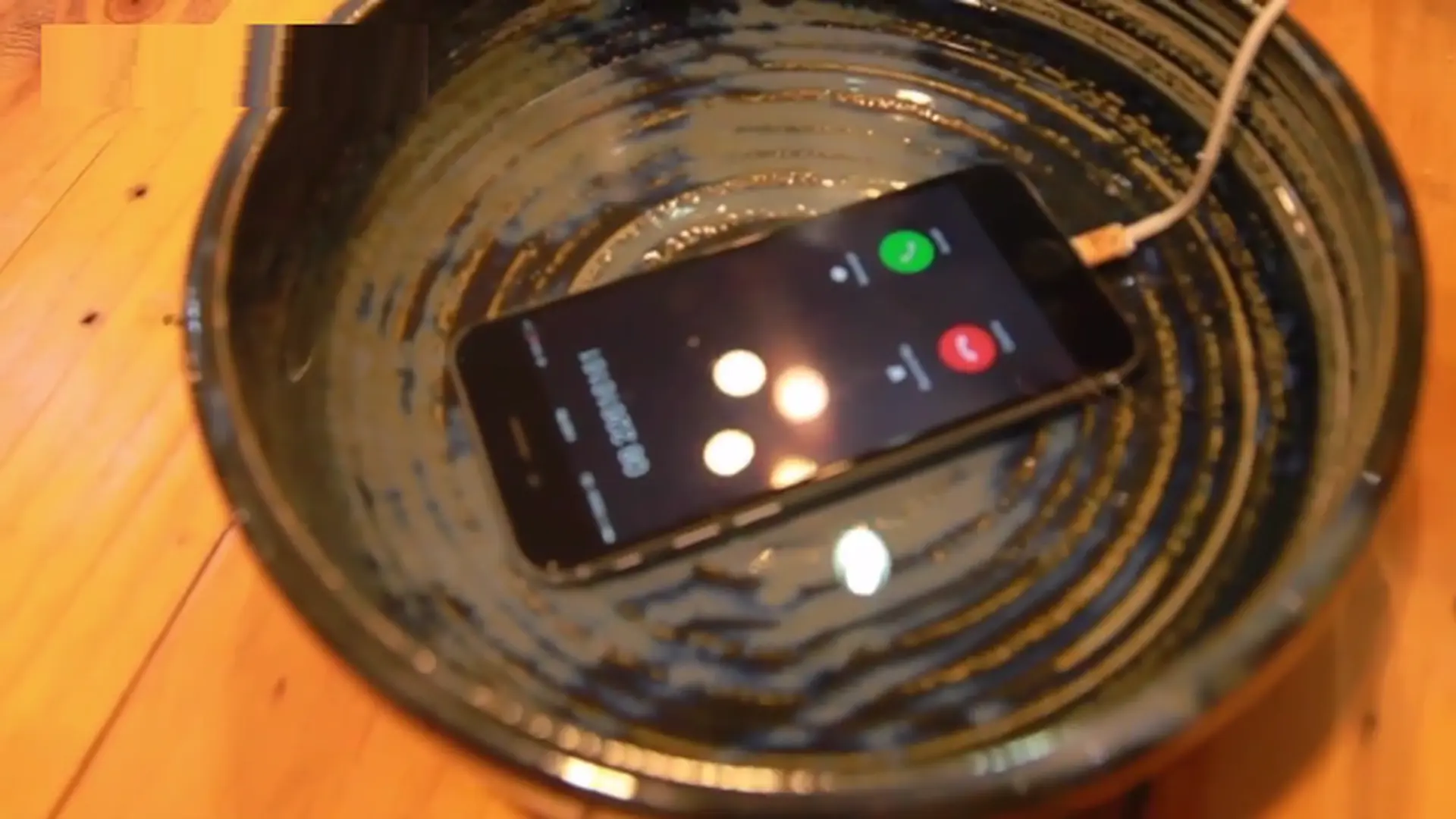 Công nghệ chống nước cho iPhone 6 “thương hiệu Việt”