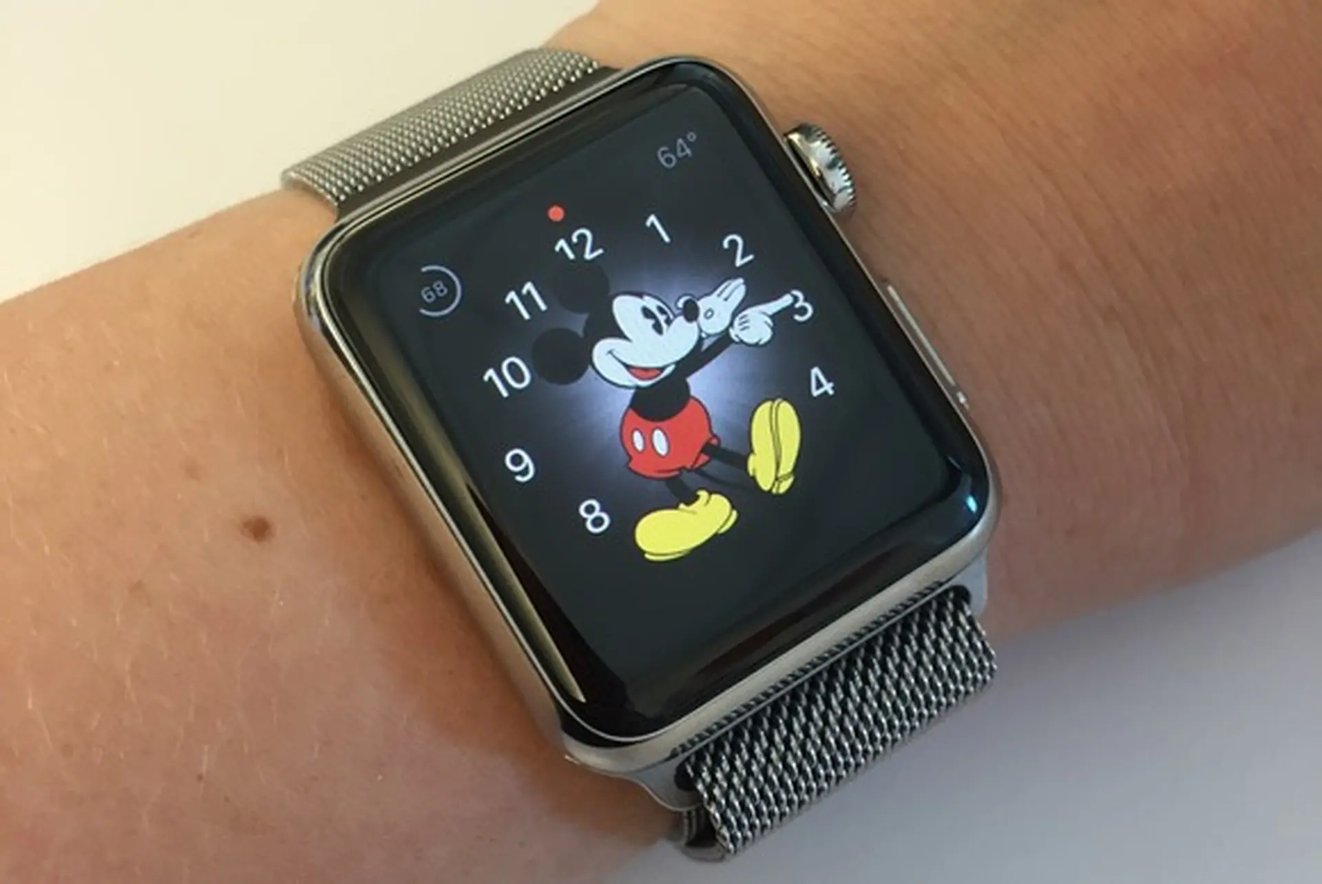 Apple Watch: Kiểu dáng đẹp và những điểm sáng tối trong chức năng