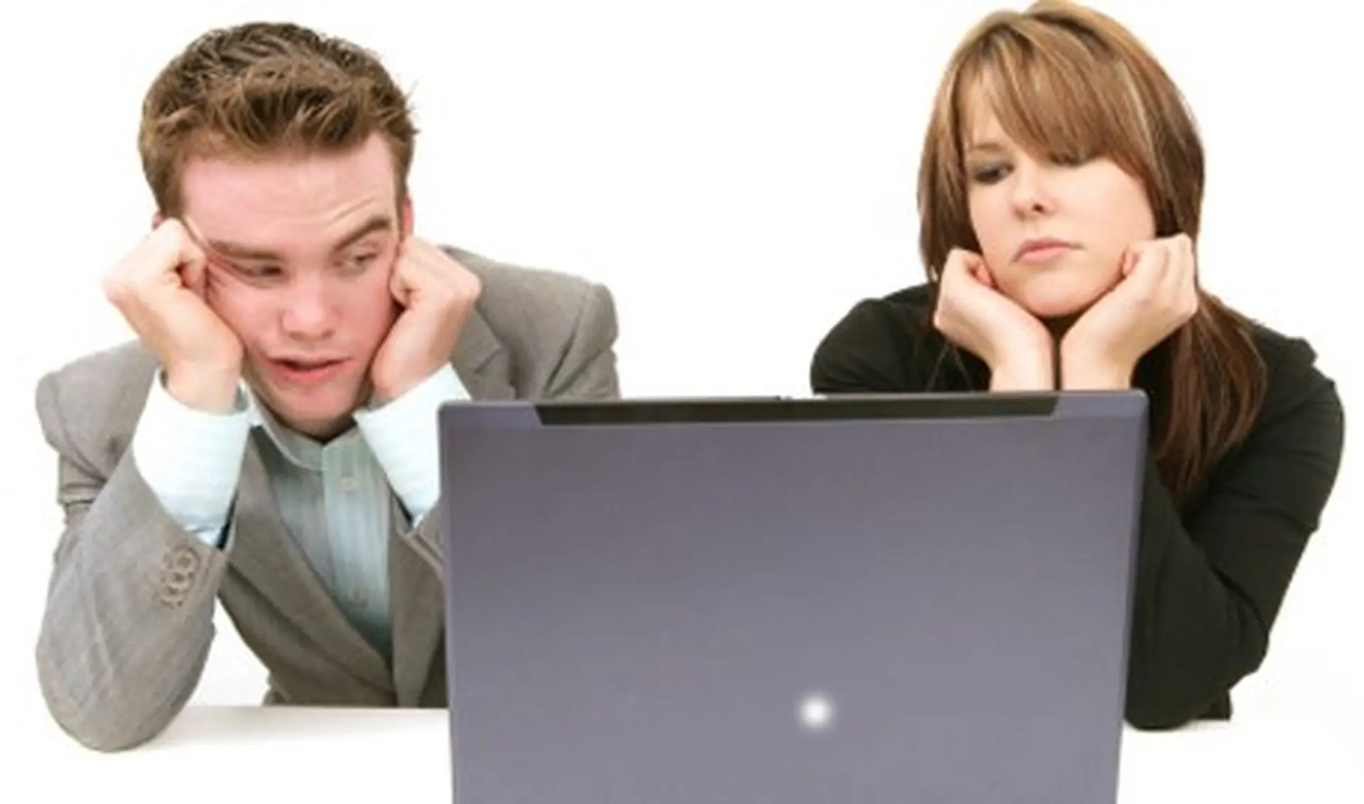 Tại sao Laptop của bạn ngày càng chậm chạp hơn