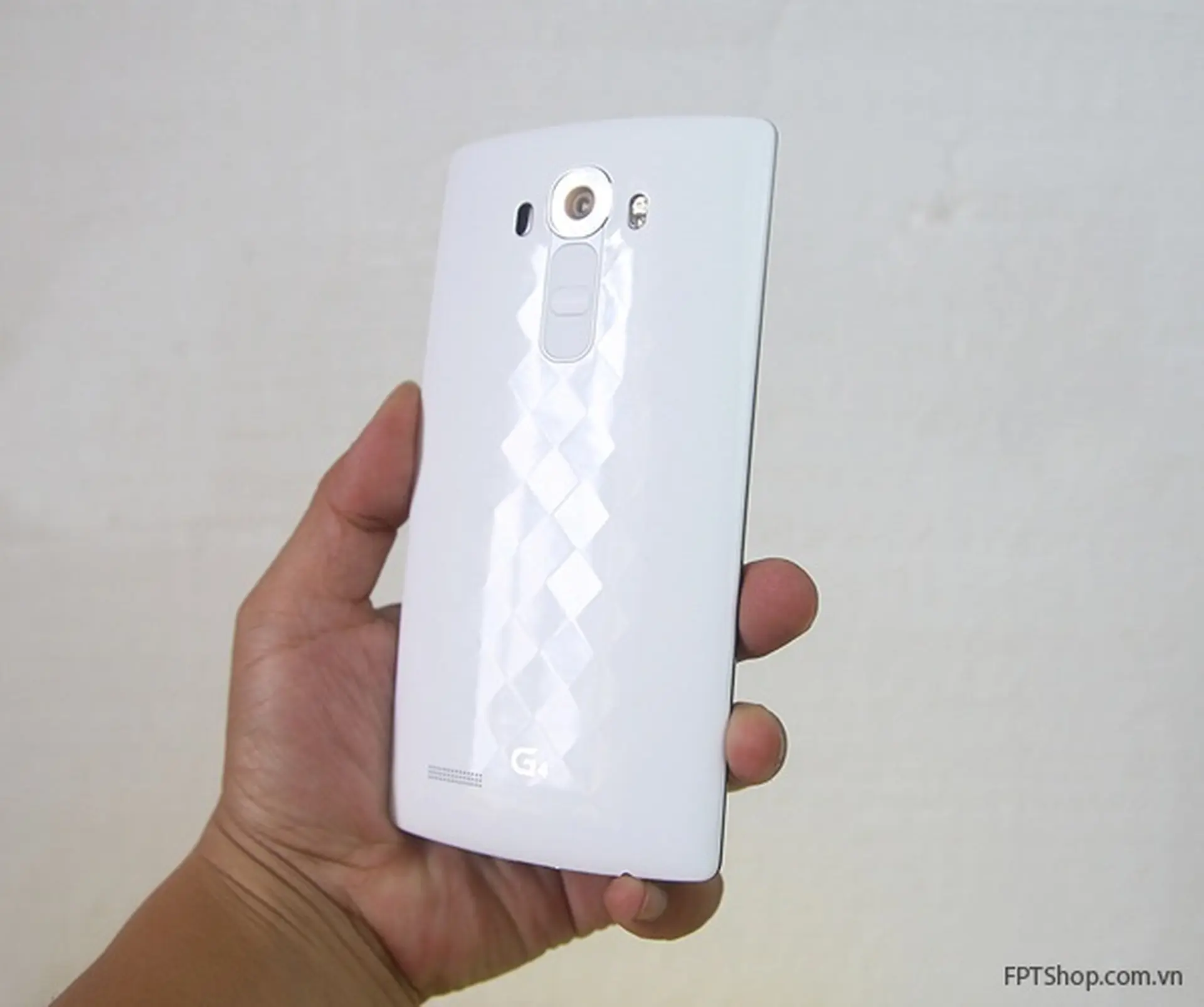 Tất cả những điều cần biết về LG G4 phiên bản vỏ sứ (phần 2)