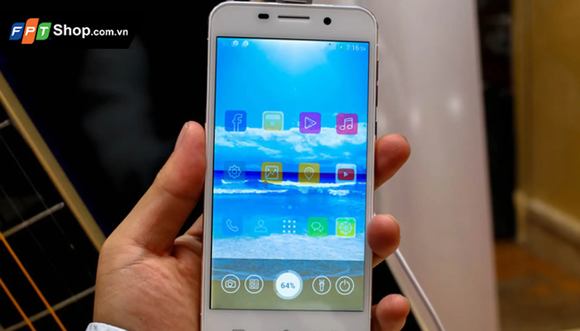 So sánh Mobiistar Lai Y và Gionee Ctrl V5: Thiết kế và màn hình