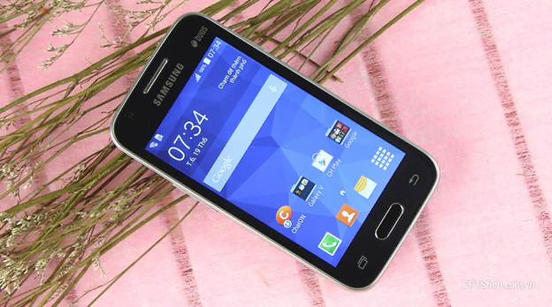 Đánh giá nhanh smartphone Samsung Galaxy V Plus