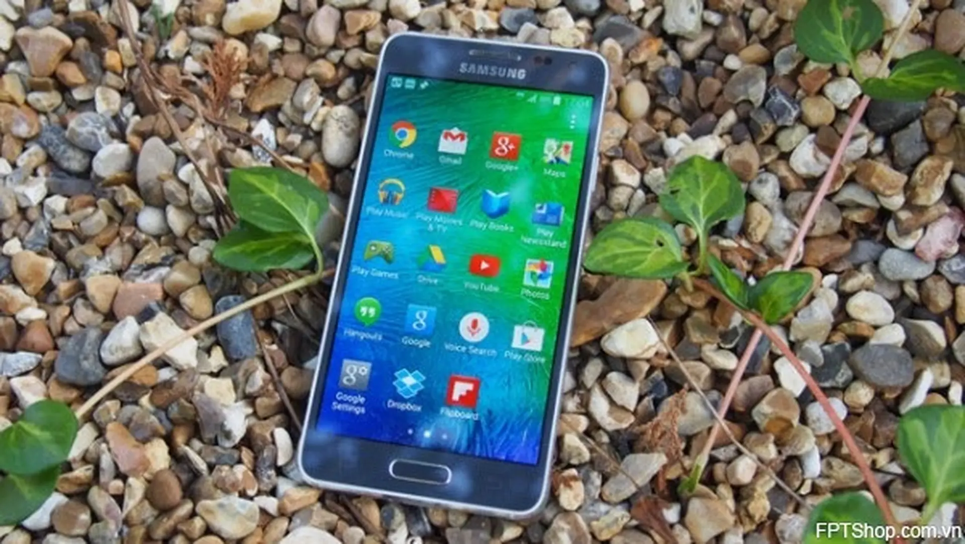 Đánh giá thiết kế tuyệt đẹp và màn hình rực rỡ của Samsung Galaxy Alpha
