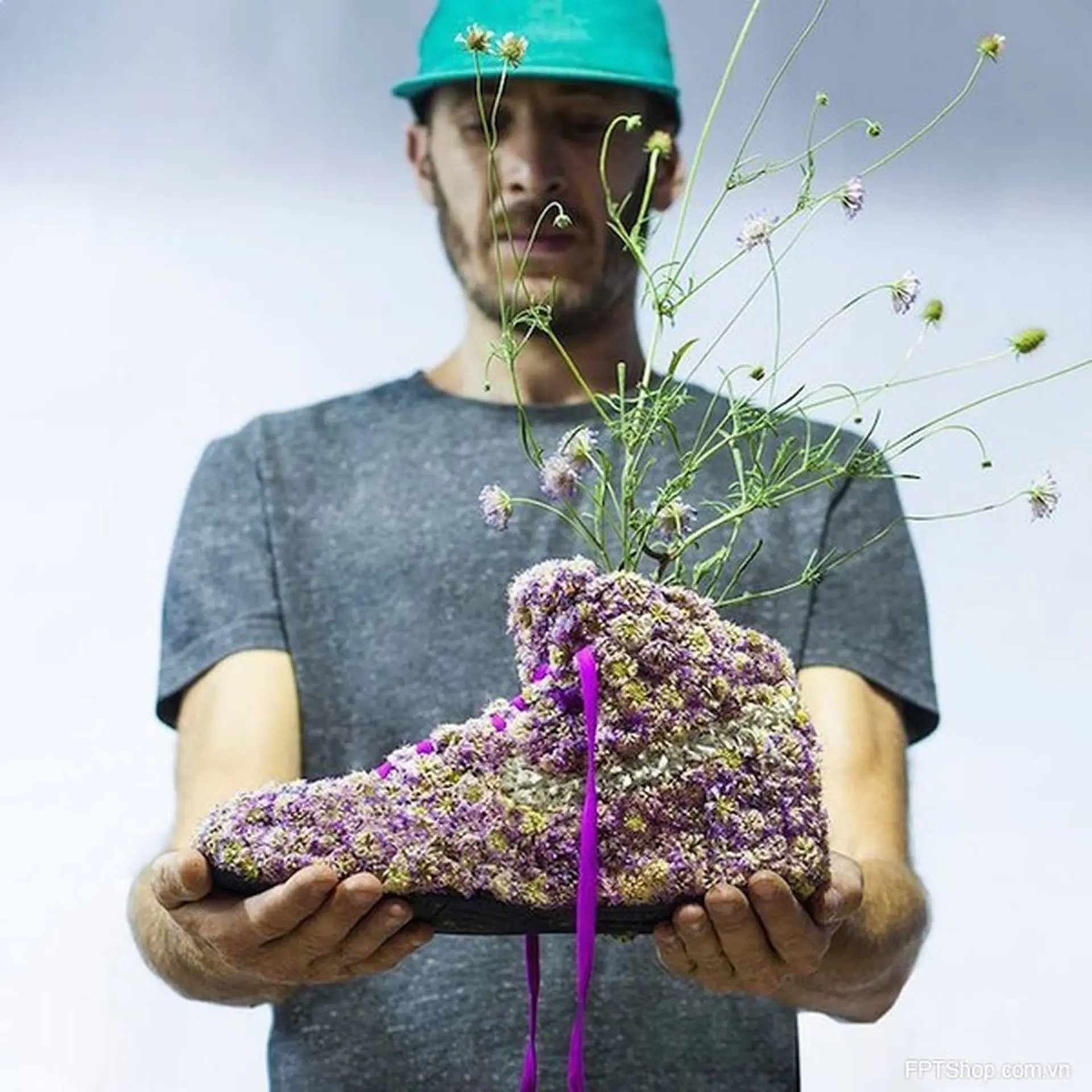  Ấn tượng với bộ sưu tập giày cỏ cây từ các mẫu giày thể thao Nike