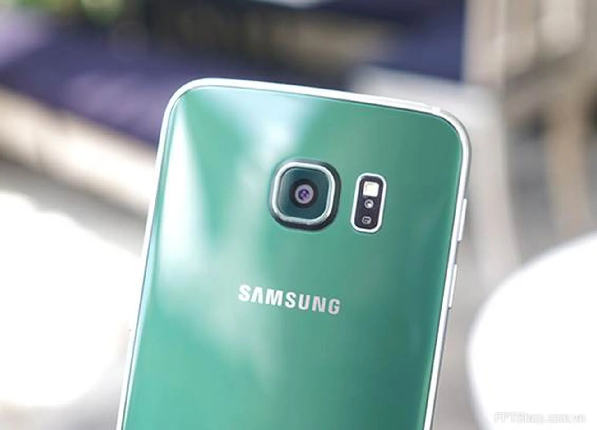 Những smartphone hàng đầu “độc” nhất hiện nay