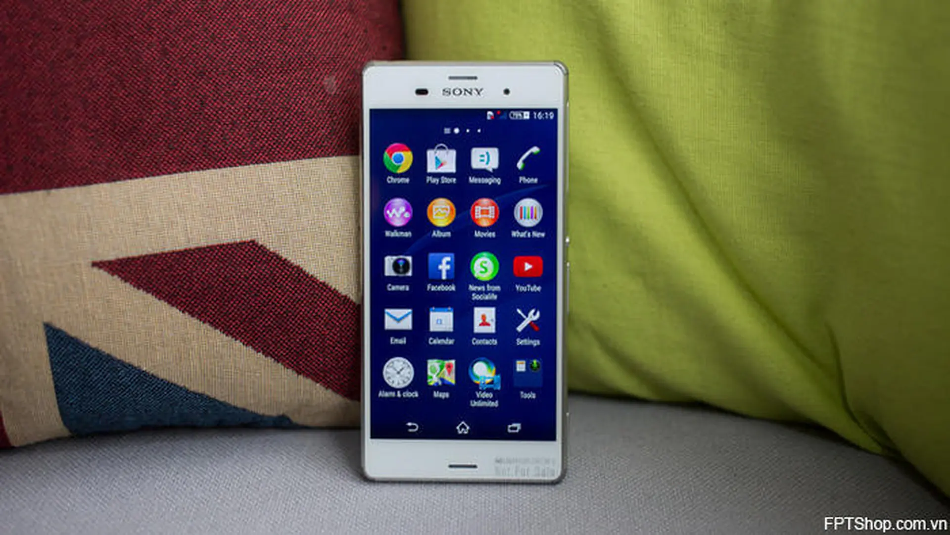 Đánh giá chi tiết thiết kế và màn hình của Sony Xperia Z3