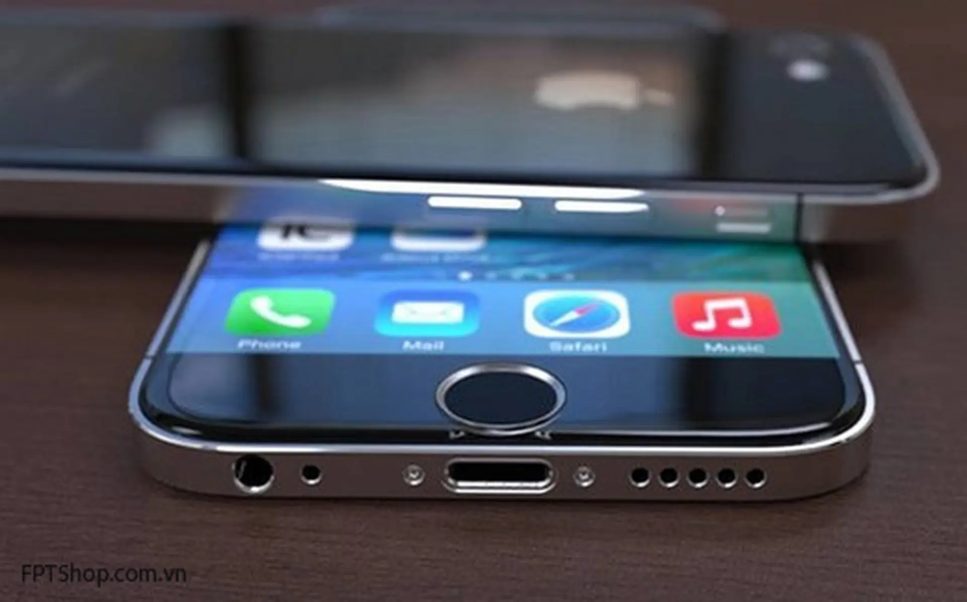 iPhone 7 tìm về hoài cổ với thiết kế giống với iPhone 4 và 4S trước đây