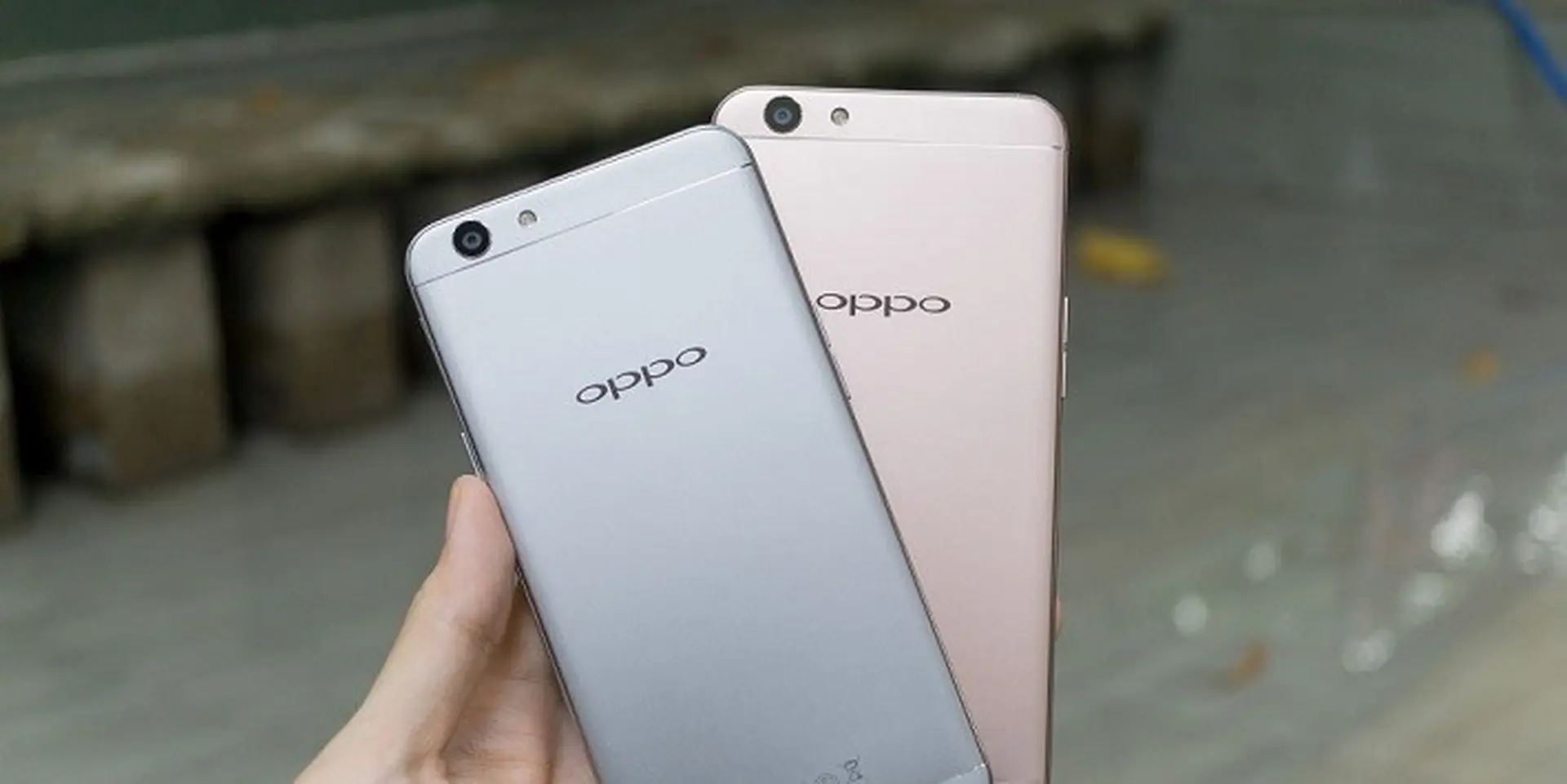 4 smartphone tầm trung đáng mua nhất trong tháng 10