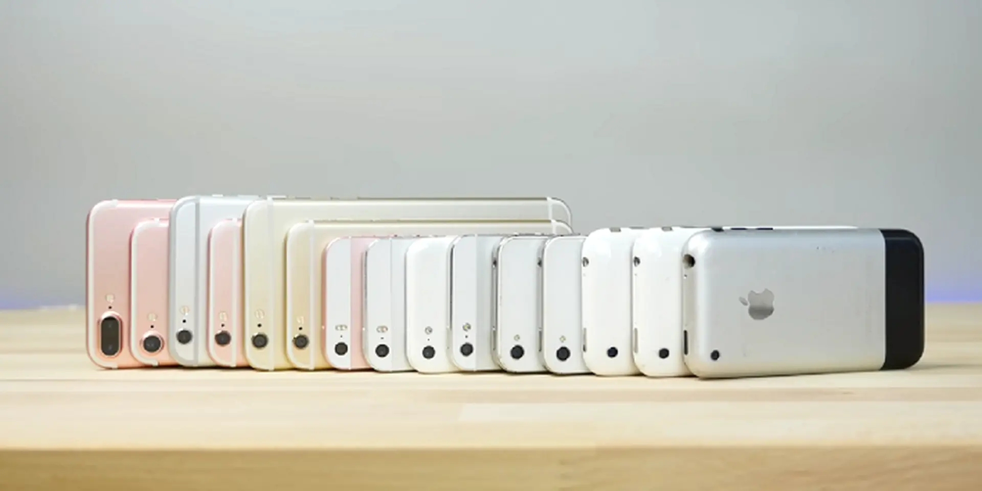 Nhìn lại lịch sử phát triển 9 năm của dòng iPhone