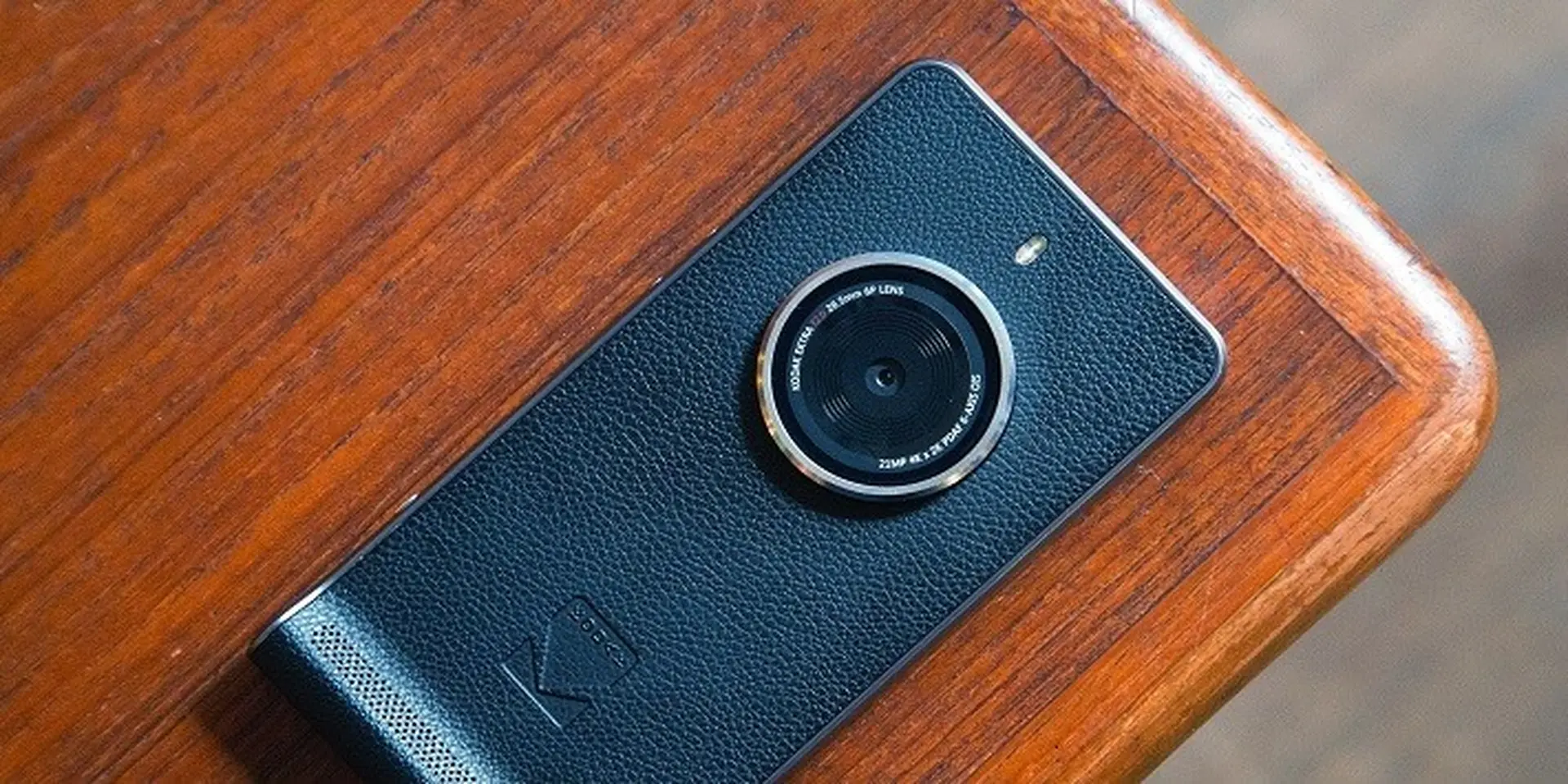 Kodak hồi sinh thương hiệu Ektra trên một thiết bị di động hoàn toàn mới