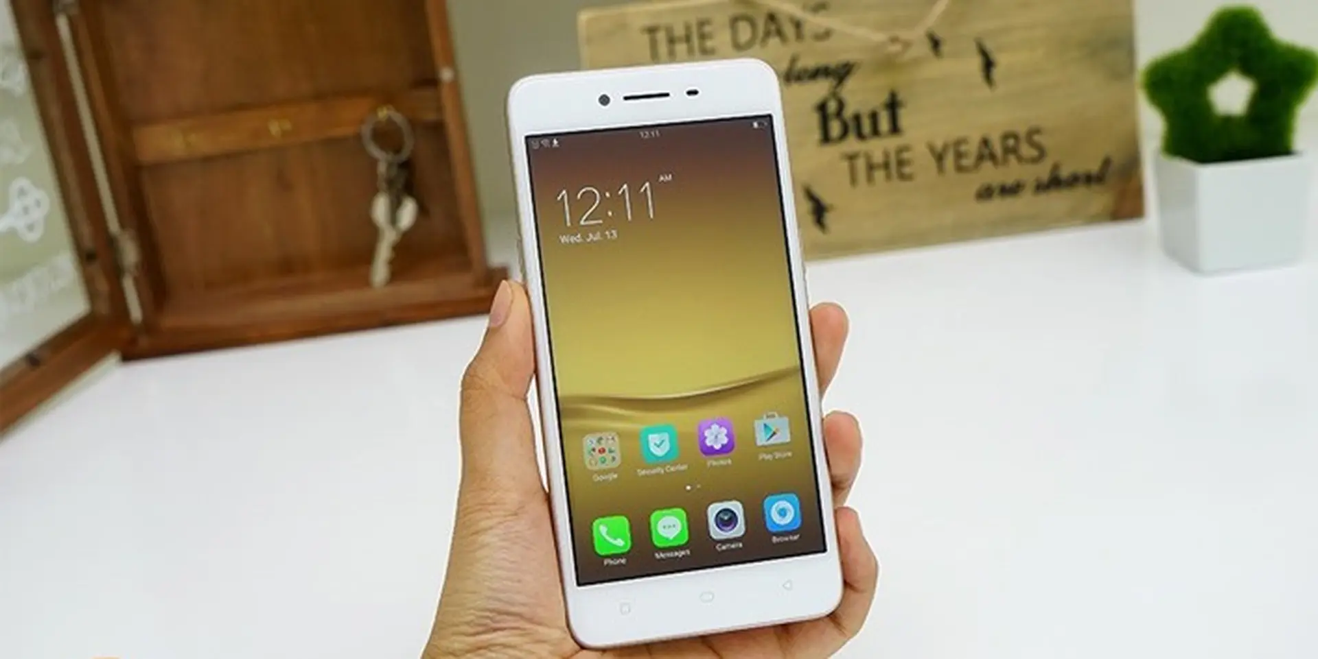 Oppo A37 (Oppo Neo 9) đang giảm giá cực sốc