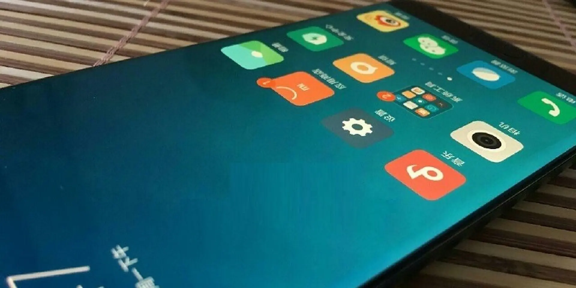 Mi Note 2 rò rỉ giá bán trước ngày ra mắt