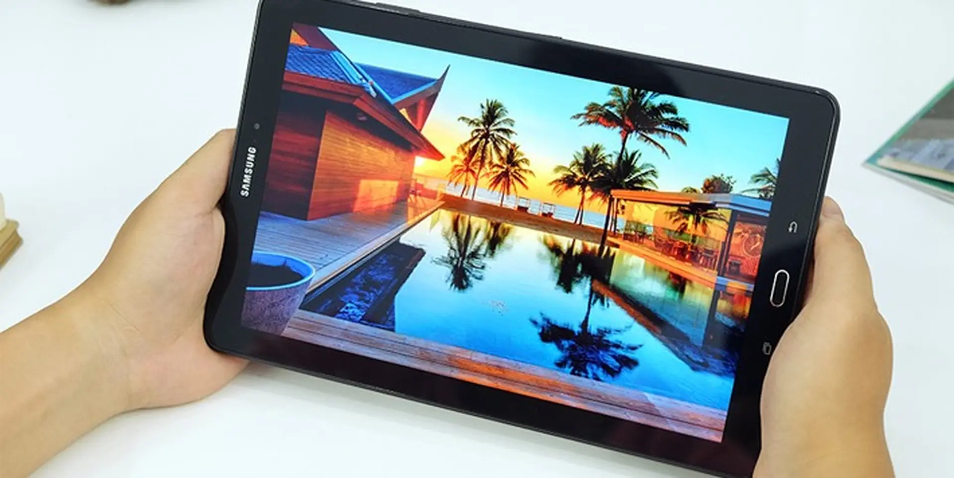 Tại sao nên mua Galaxy Tab A 2016 S-Pen thay vì iPad Air 2?