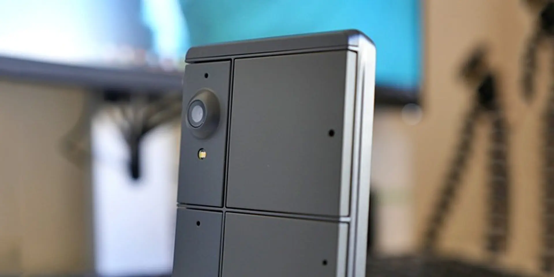 Loạt ảnh thực tế điện thoại lắp ghép Project Ara của Google