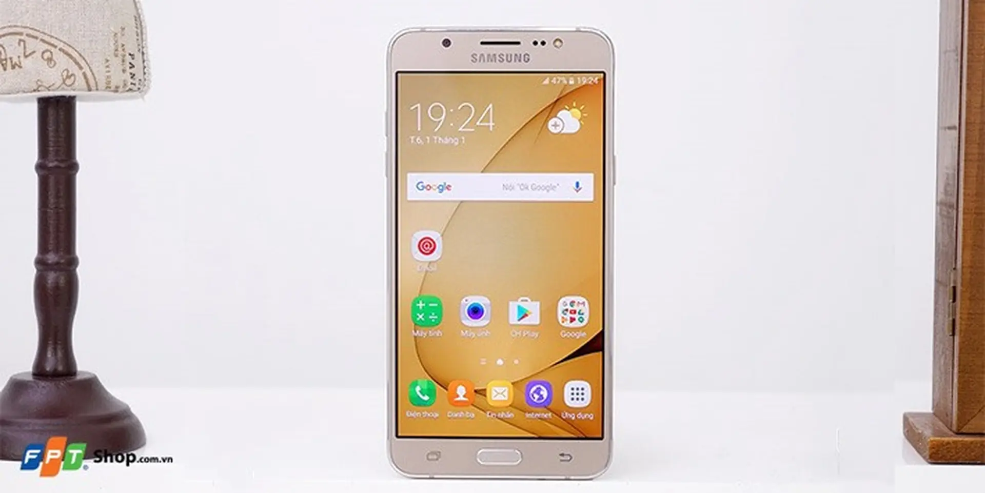 Những ưu điểm khiến Galaxy J7 2016 bỗng dưng hút khách