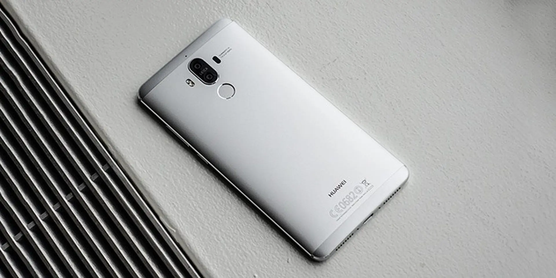 Trên tay Huawei Mate 9: Sự thay thế hoàn hảo cho Galaxy Note 7